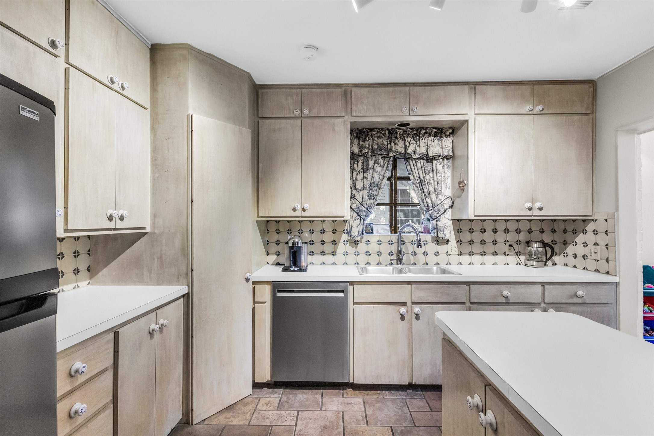 4408 Southern Avenue