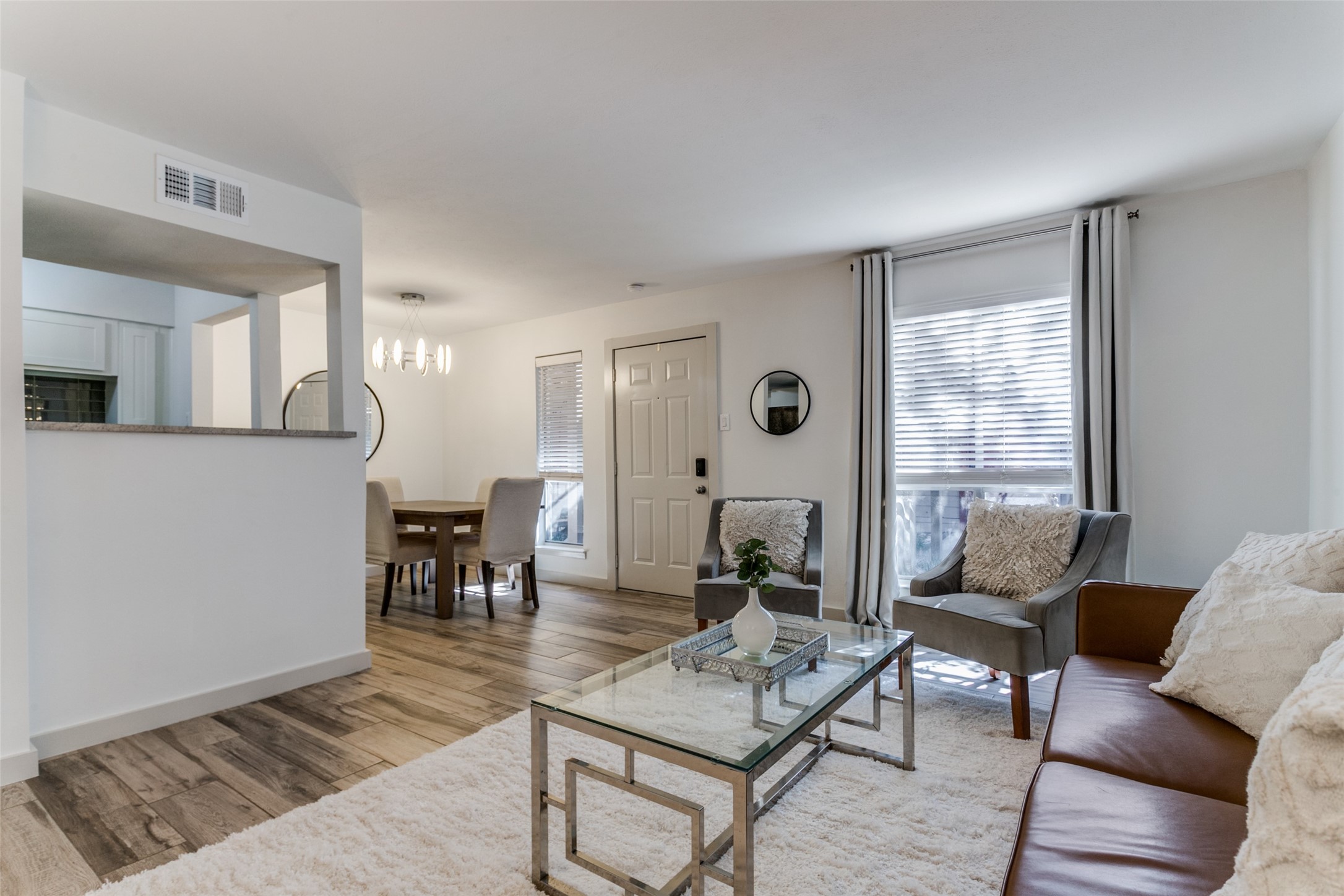 4239 McKinney Avenue 111