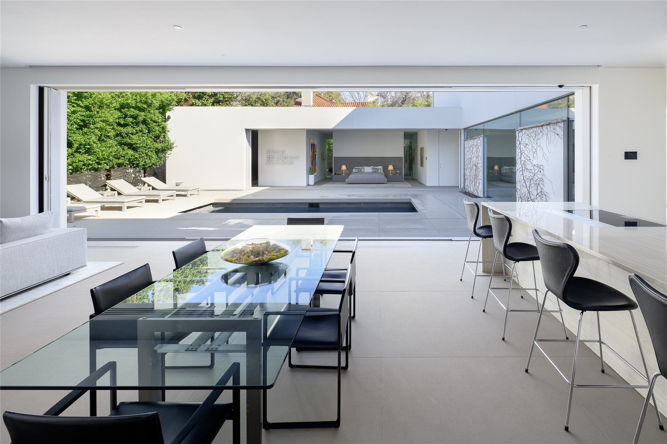 4208 Beverly Drive