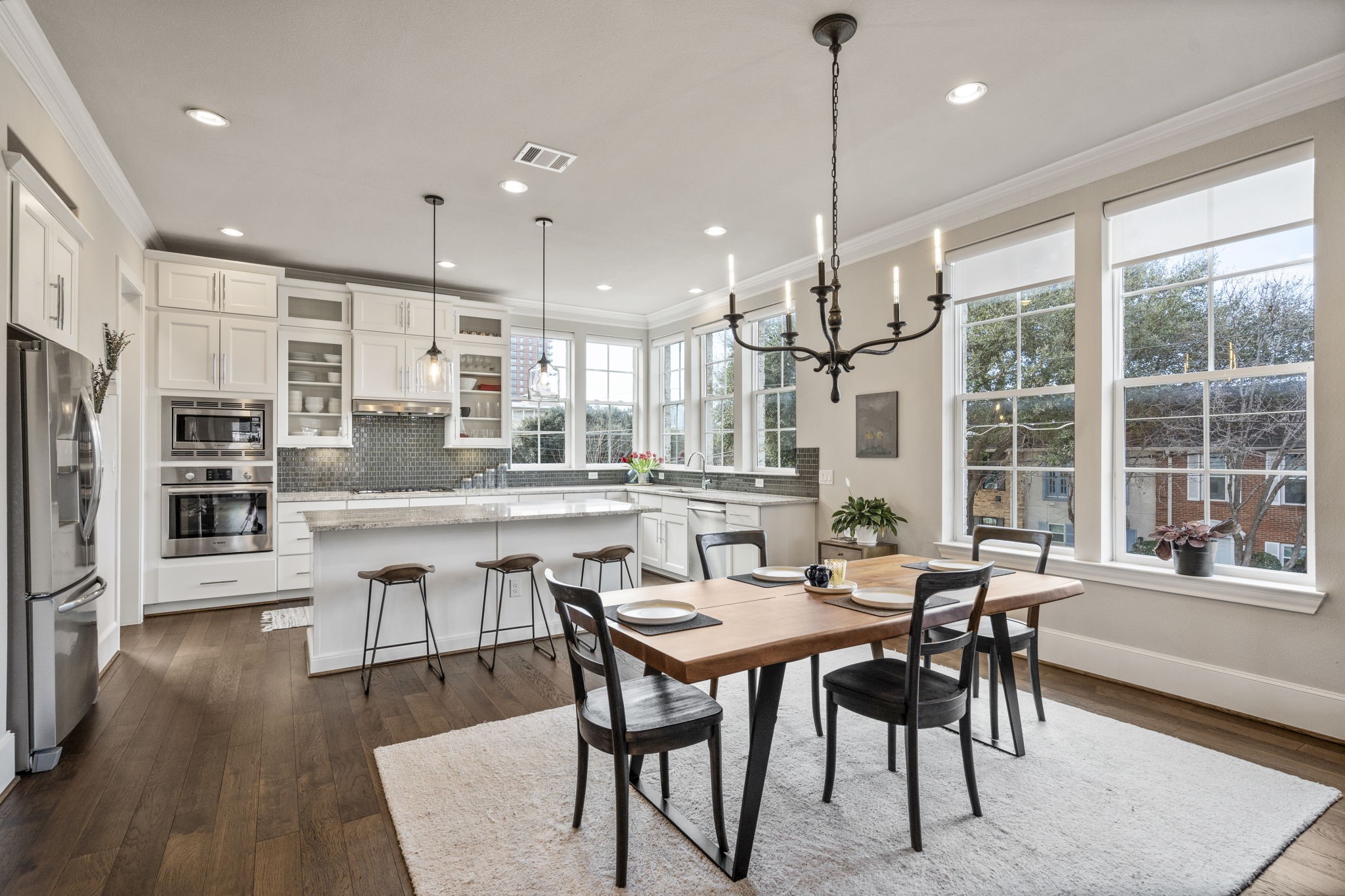 2805 Lynlock Court