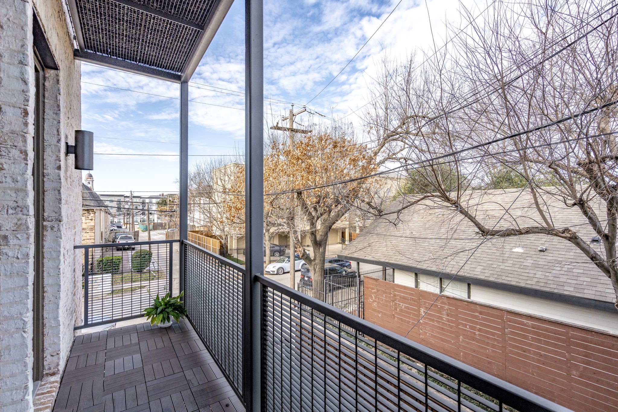2805 Lynlock Court