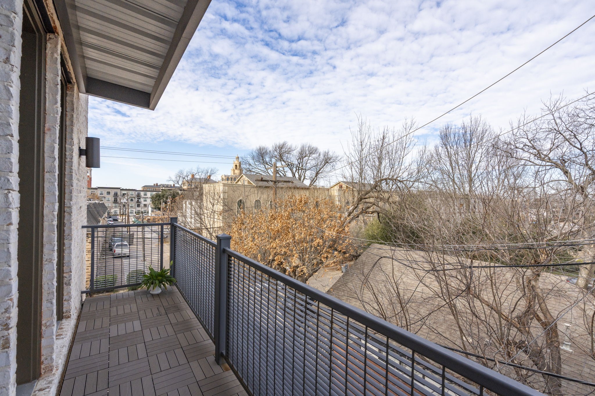 2805 Lynlock Court