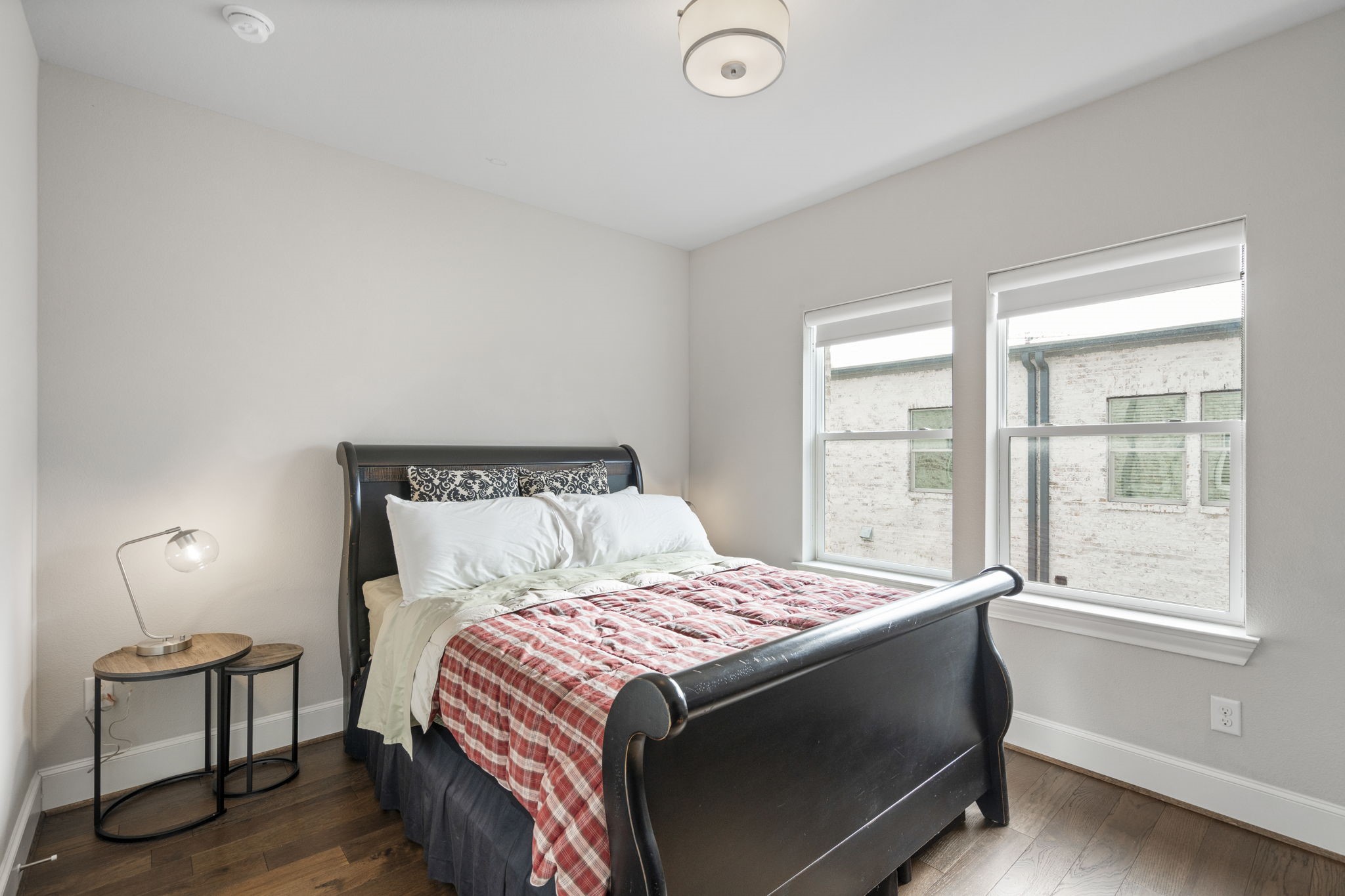 2805 Lynlock Court