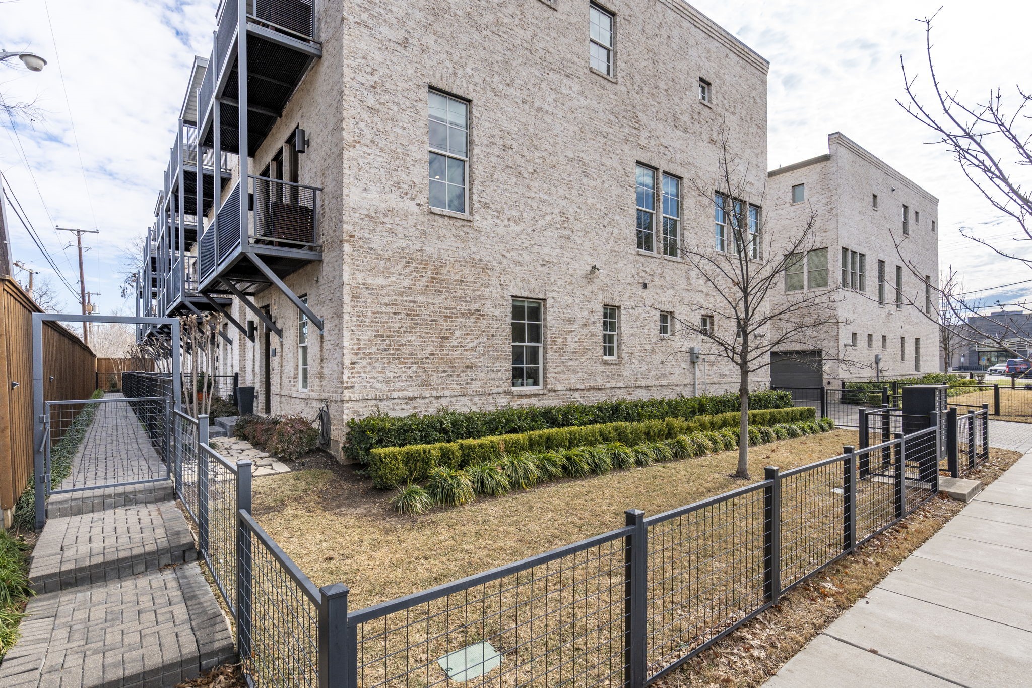 2805 Lynlock Court