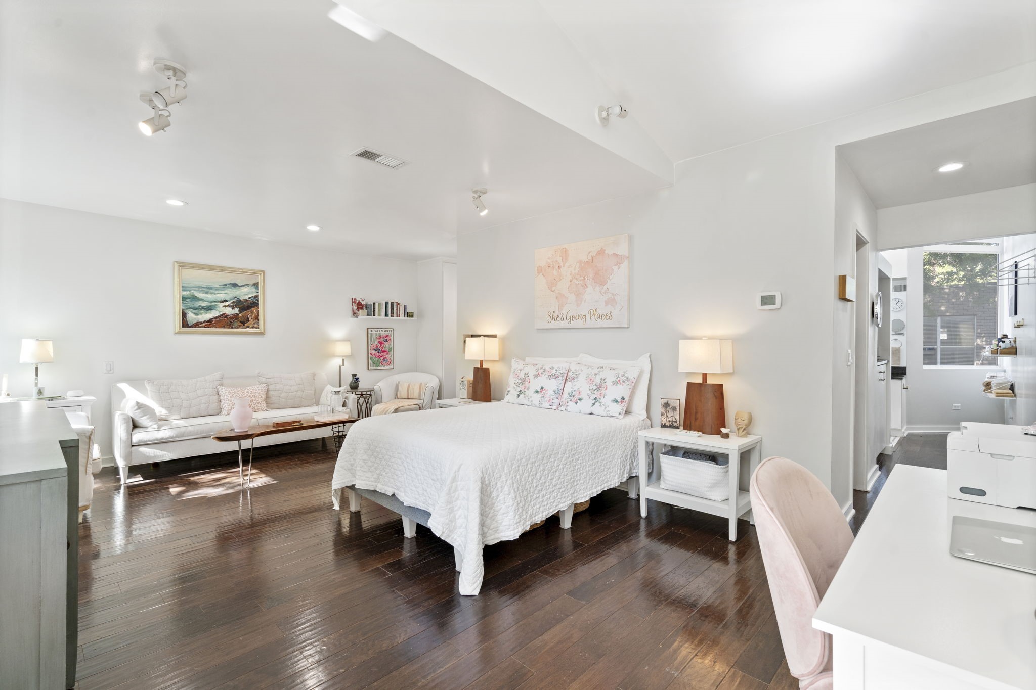 4231 Travis Street 12