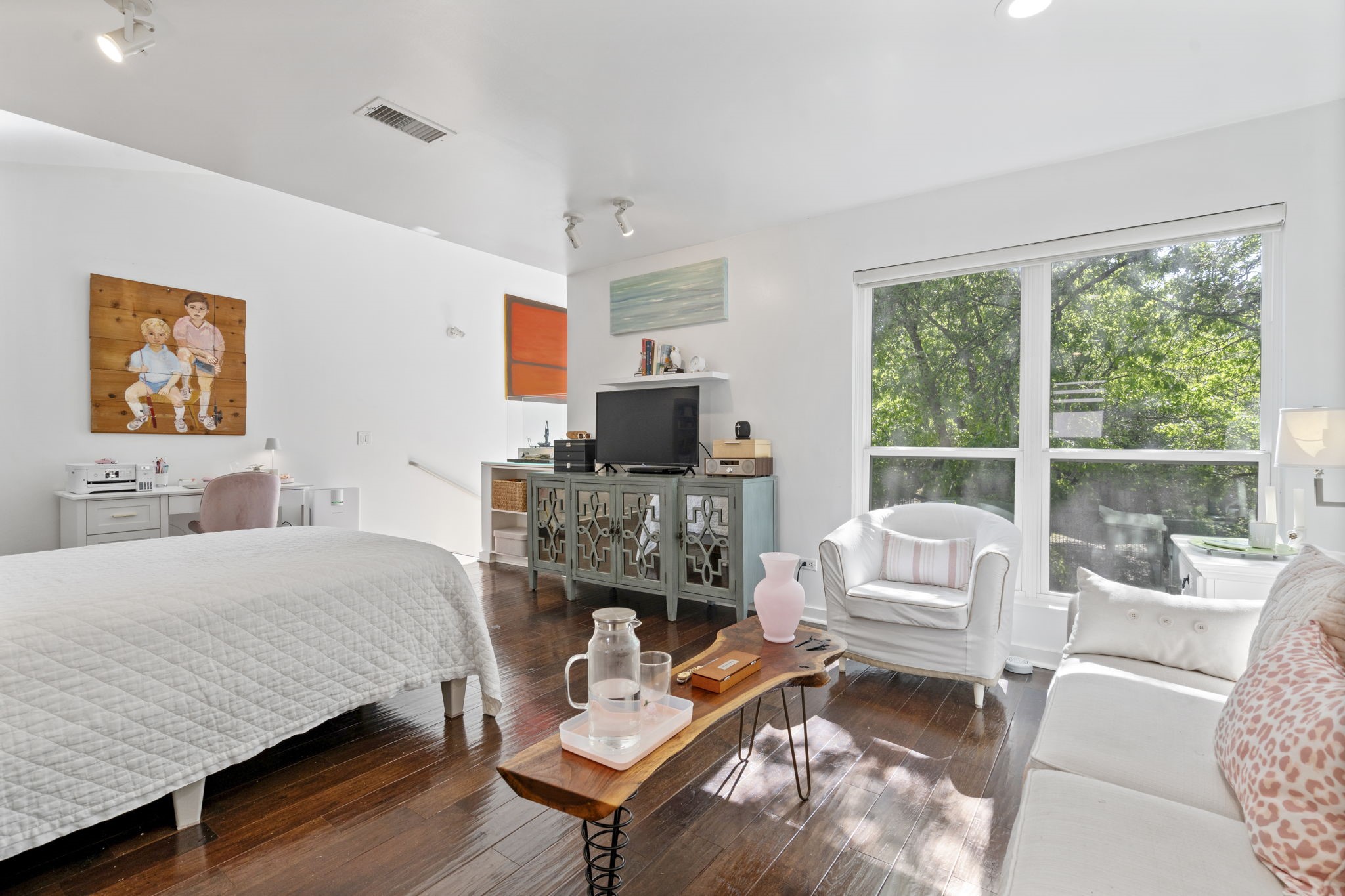 4231 Travis Street 12