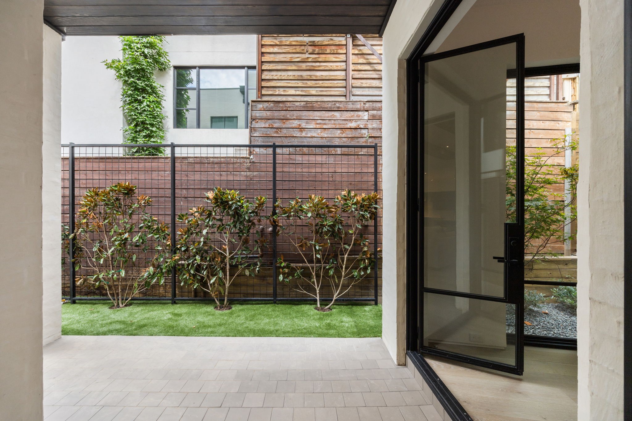 3626 Edgewater Street