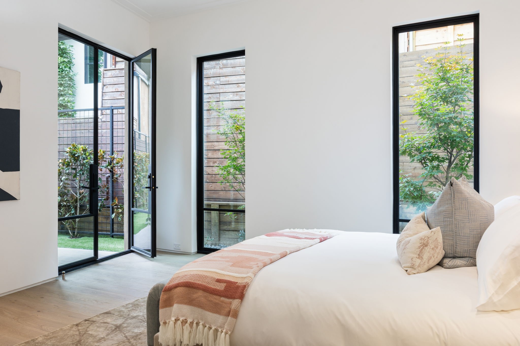 3626 Edgewater Street