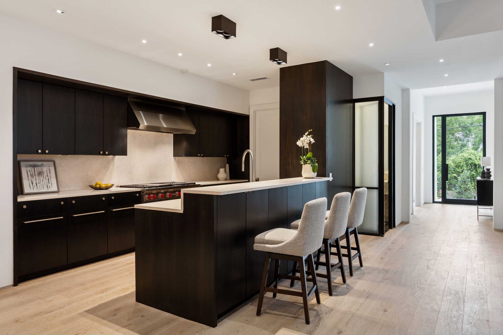 3626 Edgewater Street