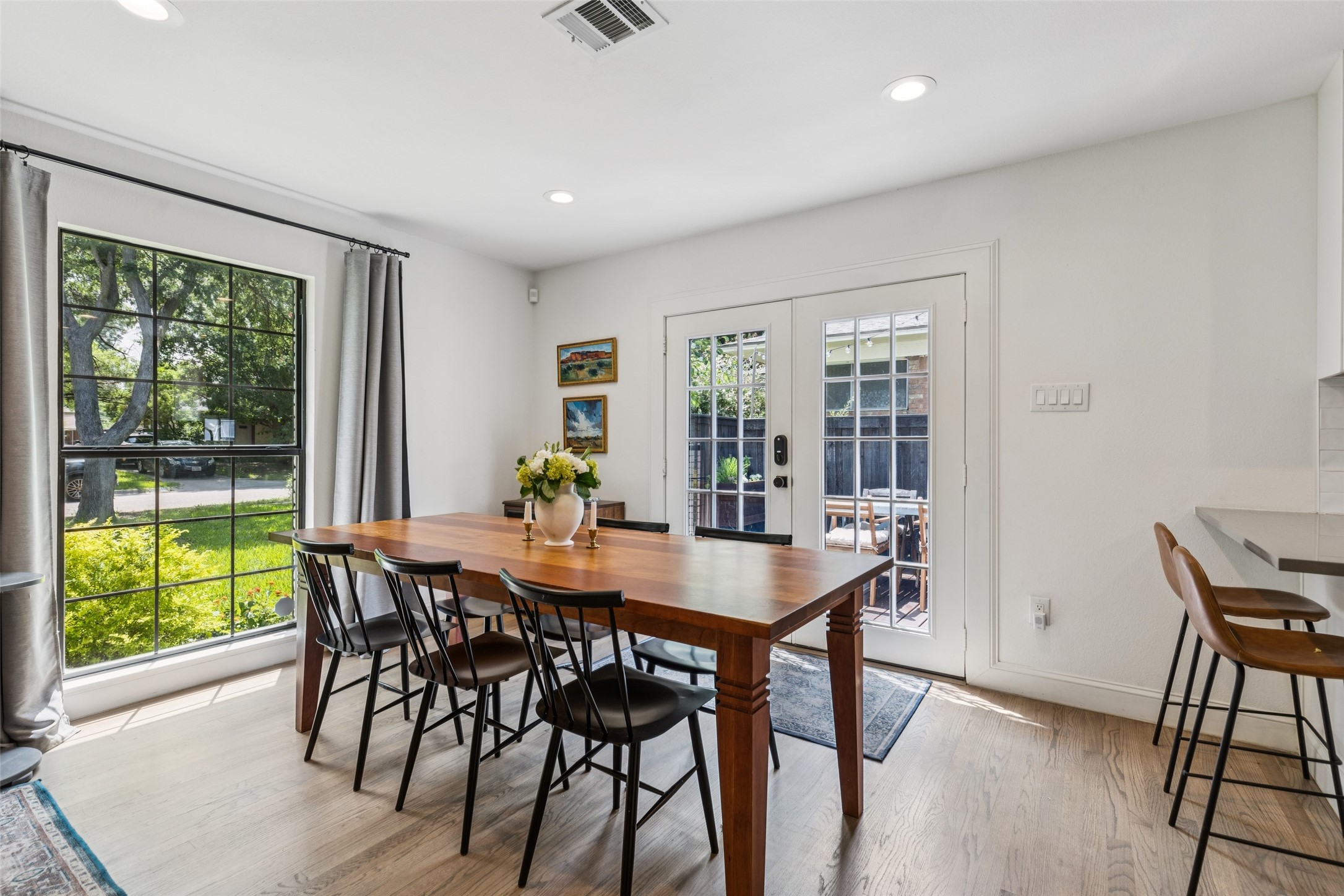 6619 Aintree Circle