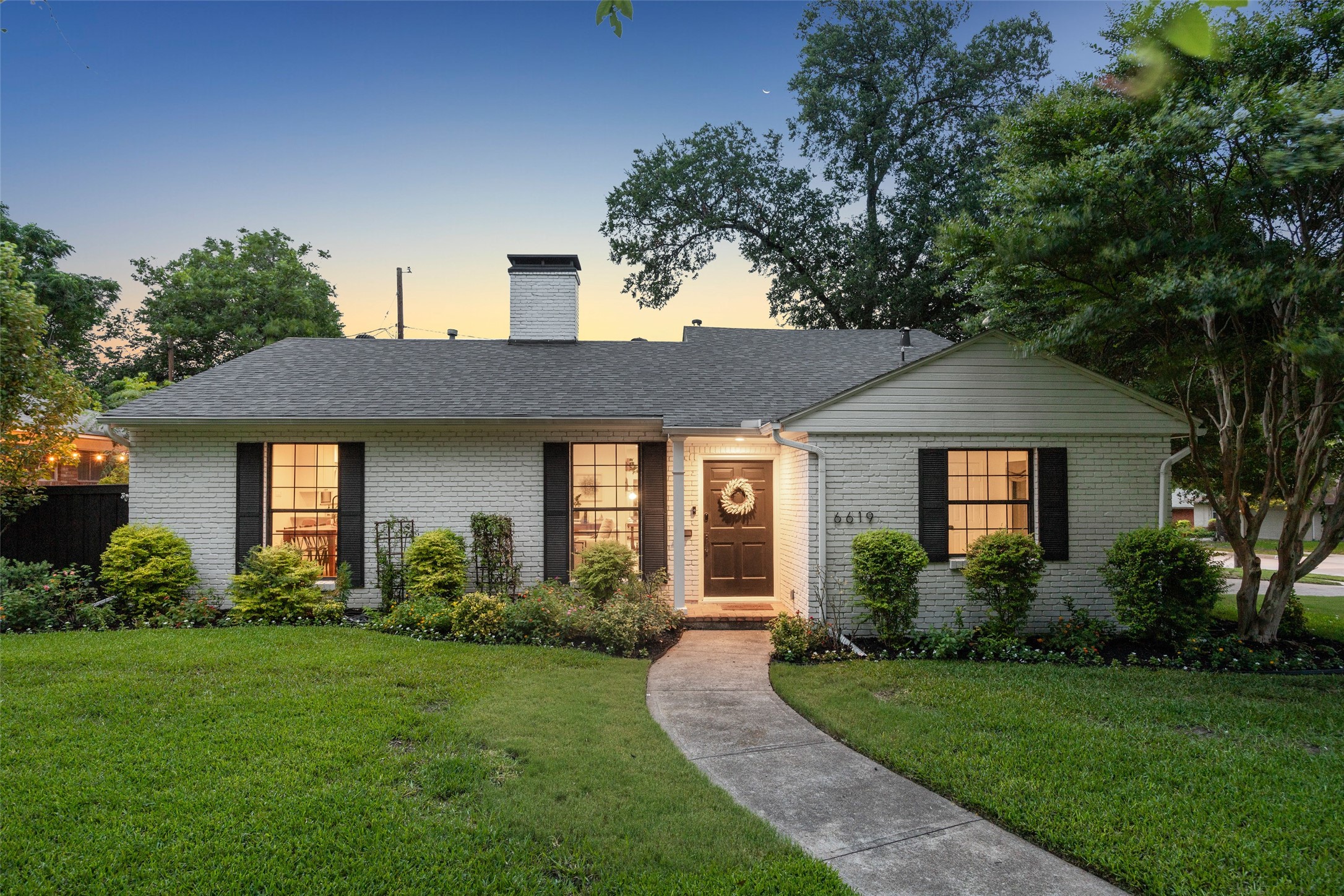 6619 Aintree Circle