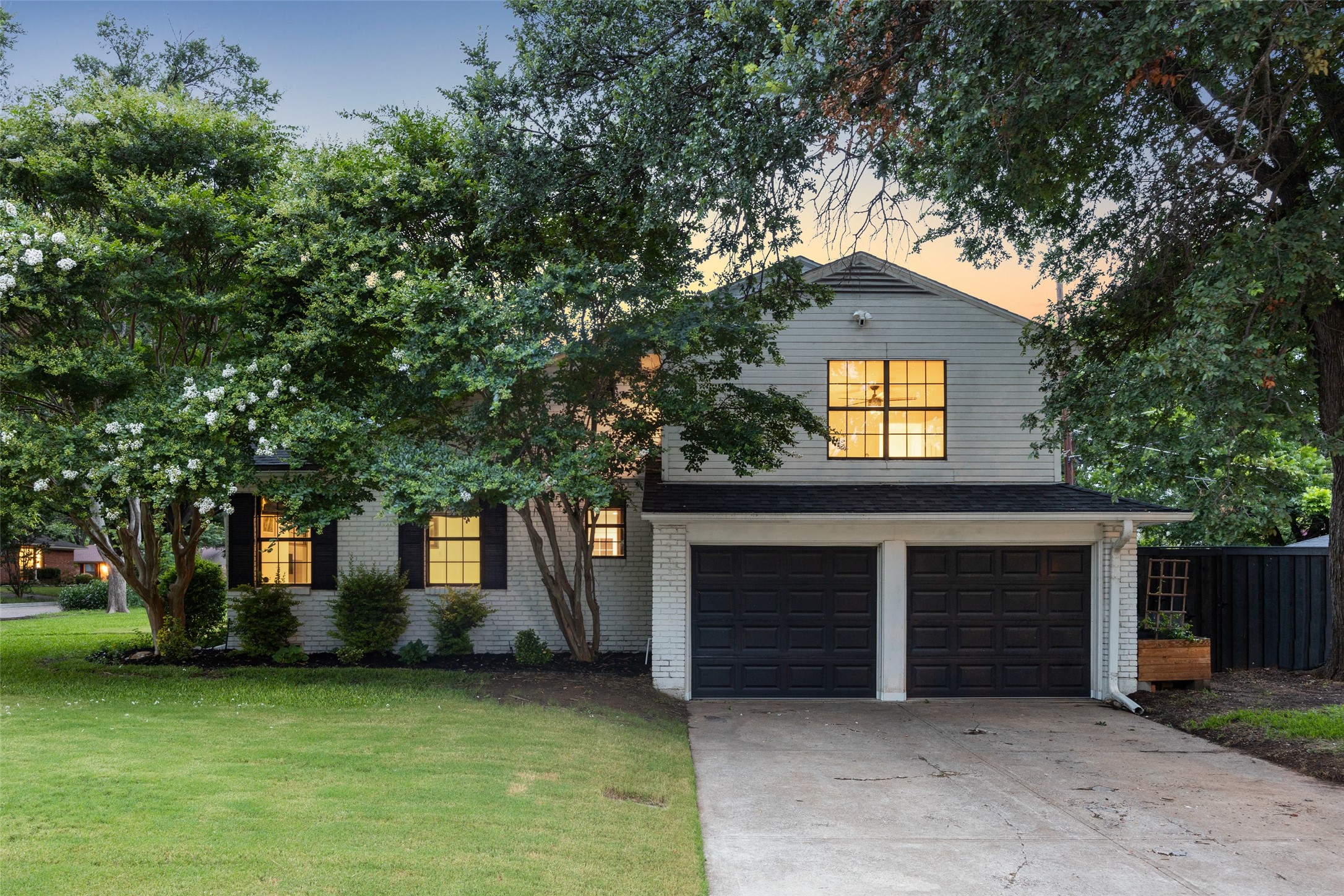 6619 Aintree Circle