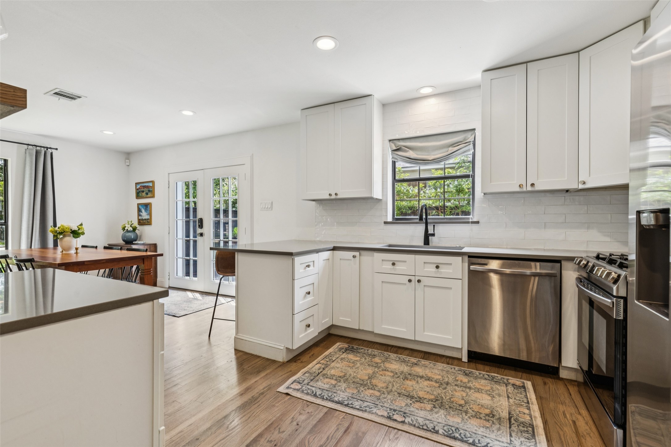 6619 Aintree Circle