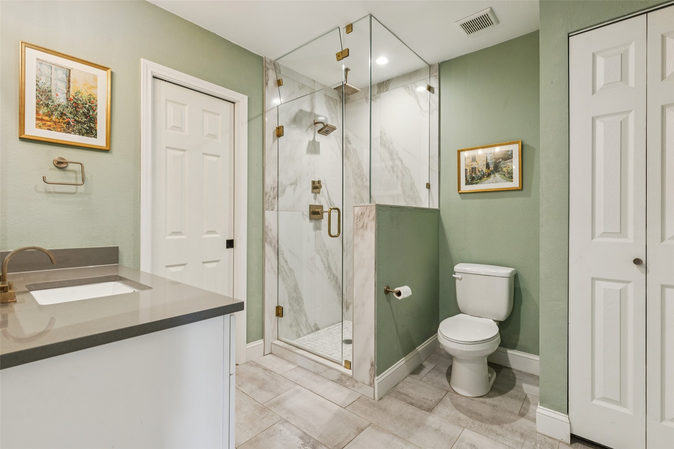 6619 Aintree Circle