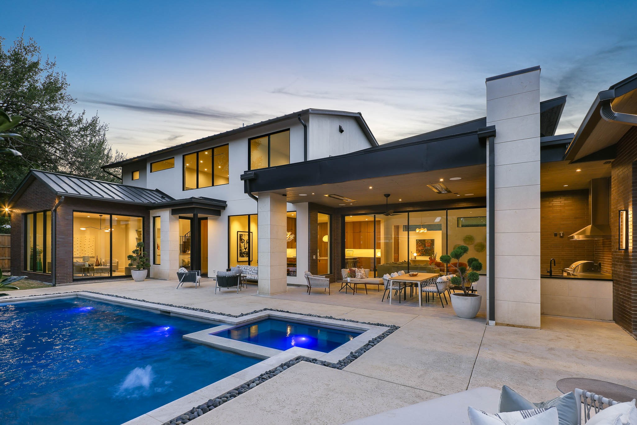 4242 Reaumur Drive