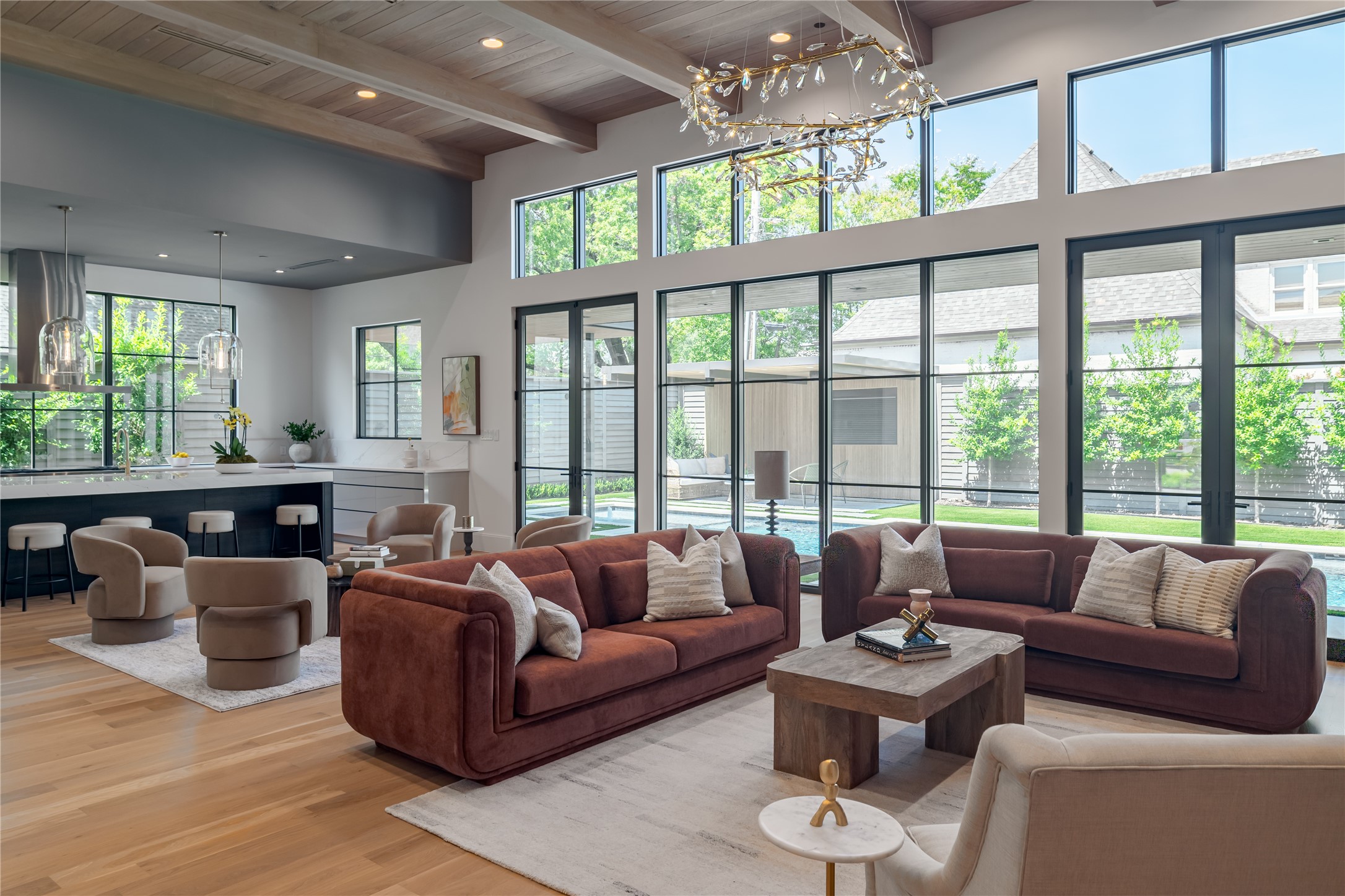 6411 Chevy Chase Avenue