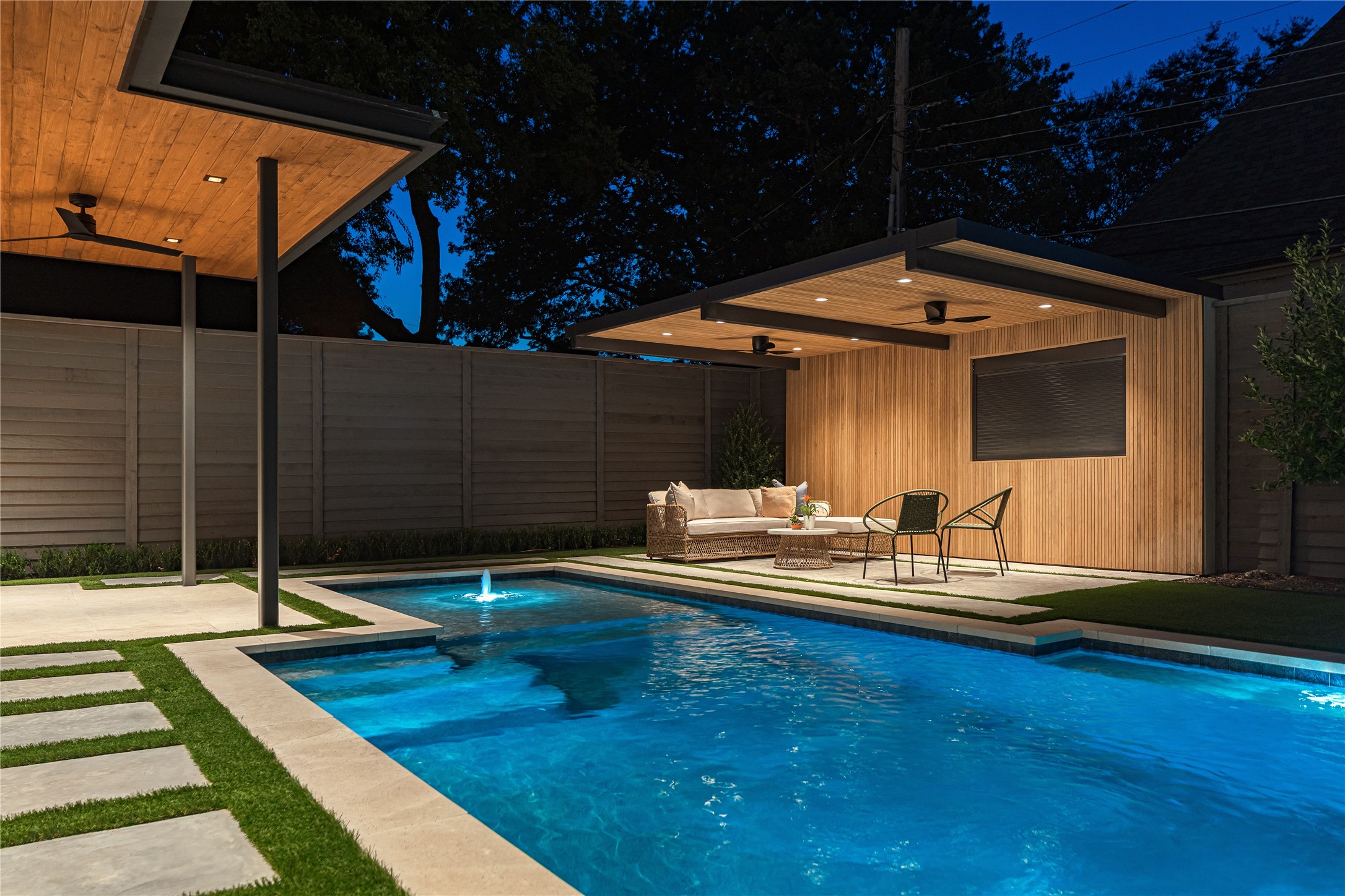 6411 Chevy Chase Avenue