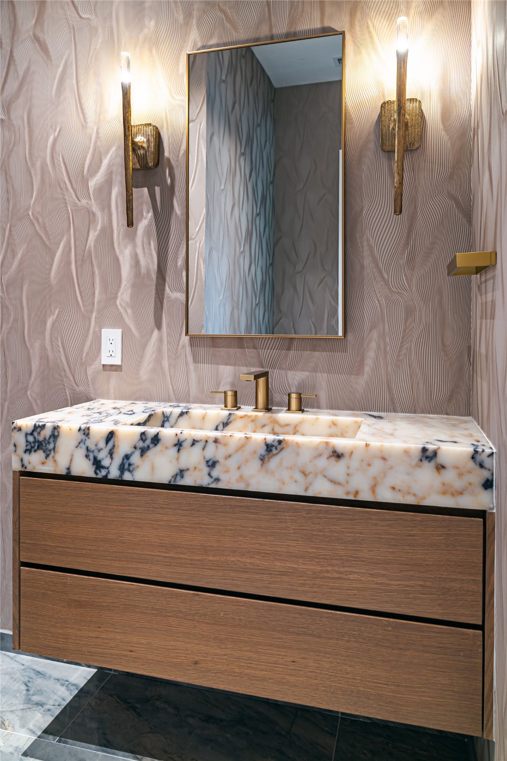 6411 Chevy Chase Avenue