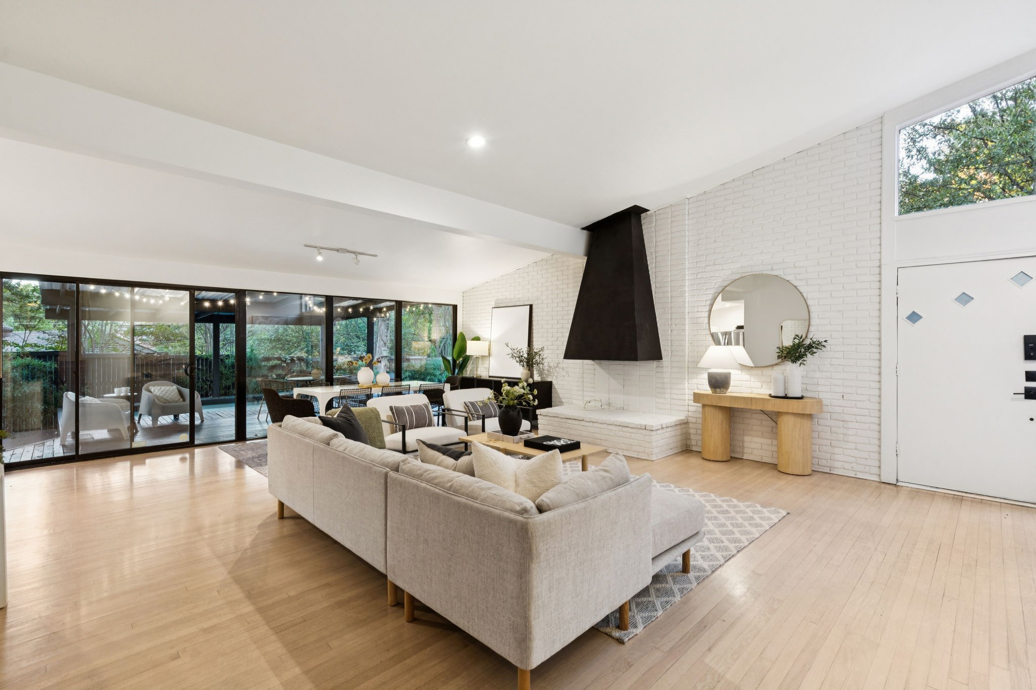 2849 Claudette Avenue