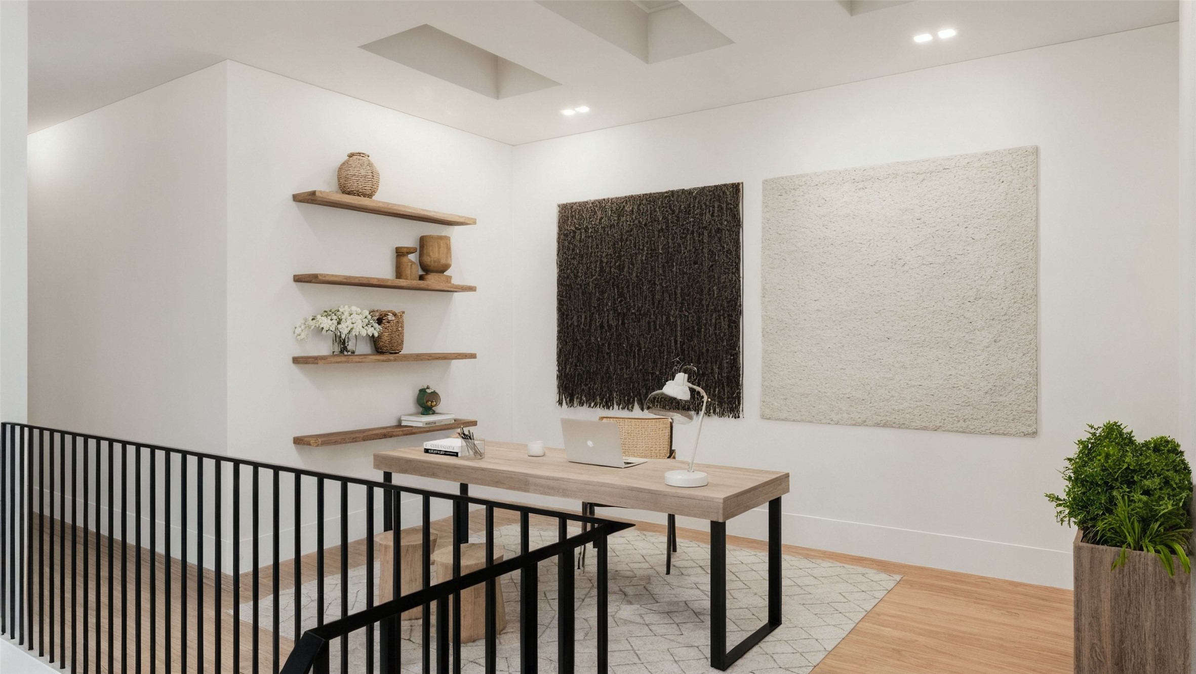 3610 N Fitzhugh Avenue