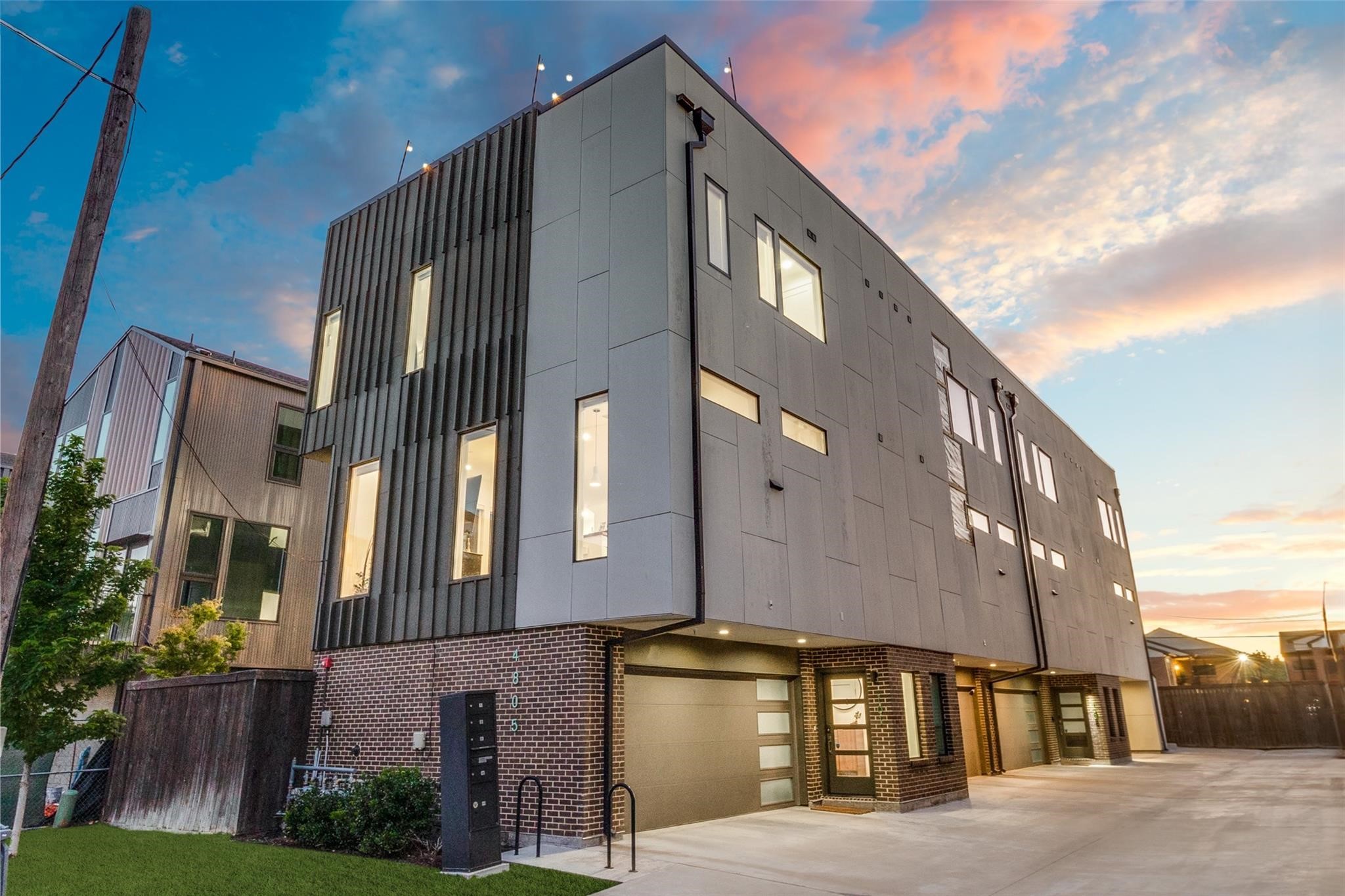 4805 Manett Street 101