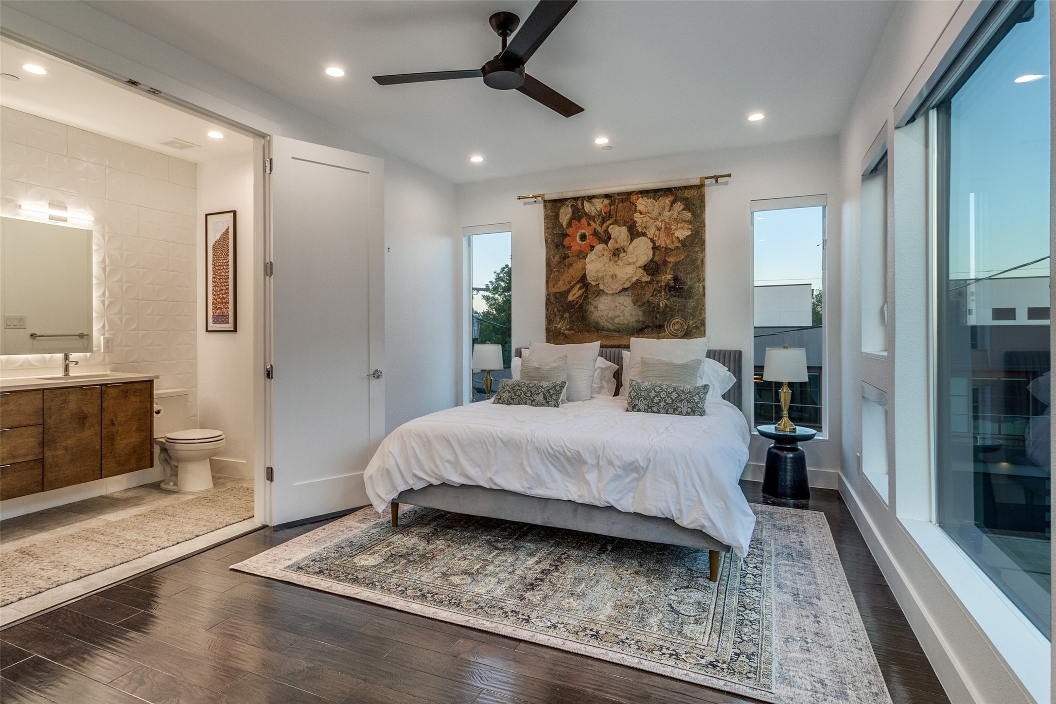 4805 Manett Street 101