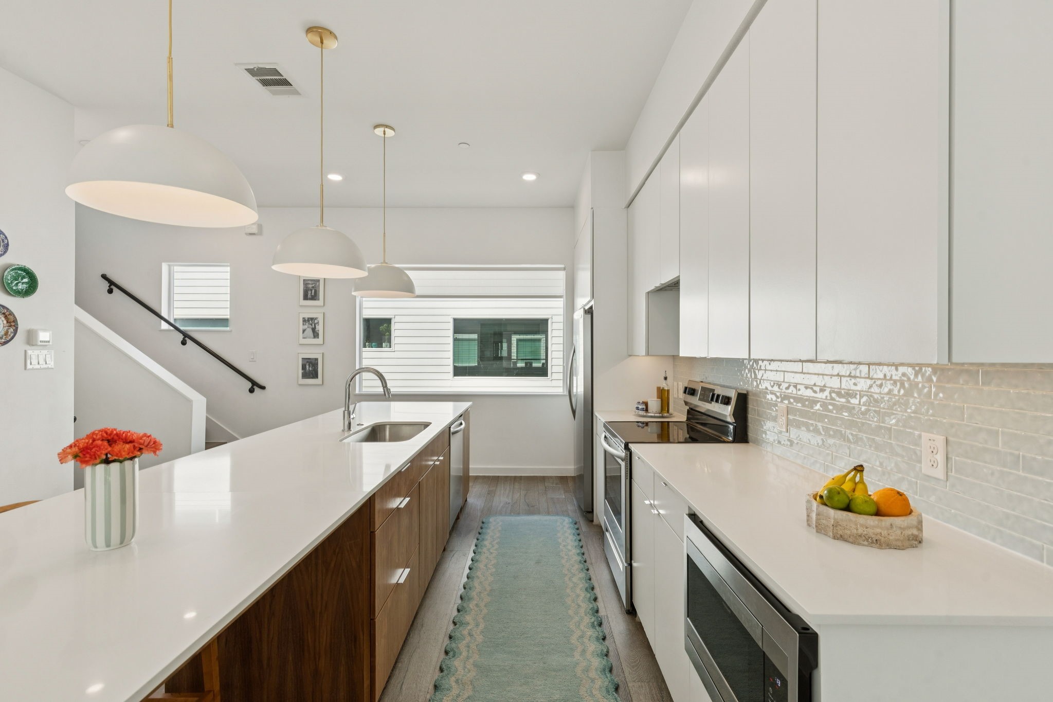 5020 Bryan Street 303