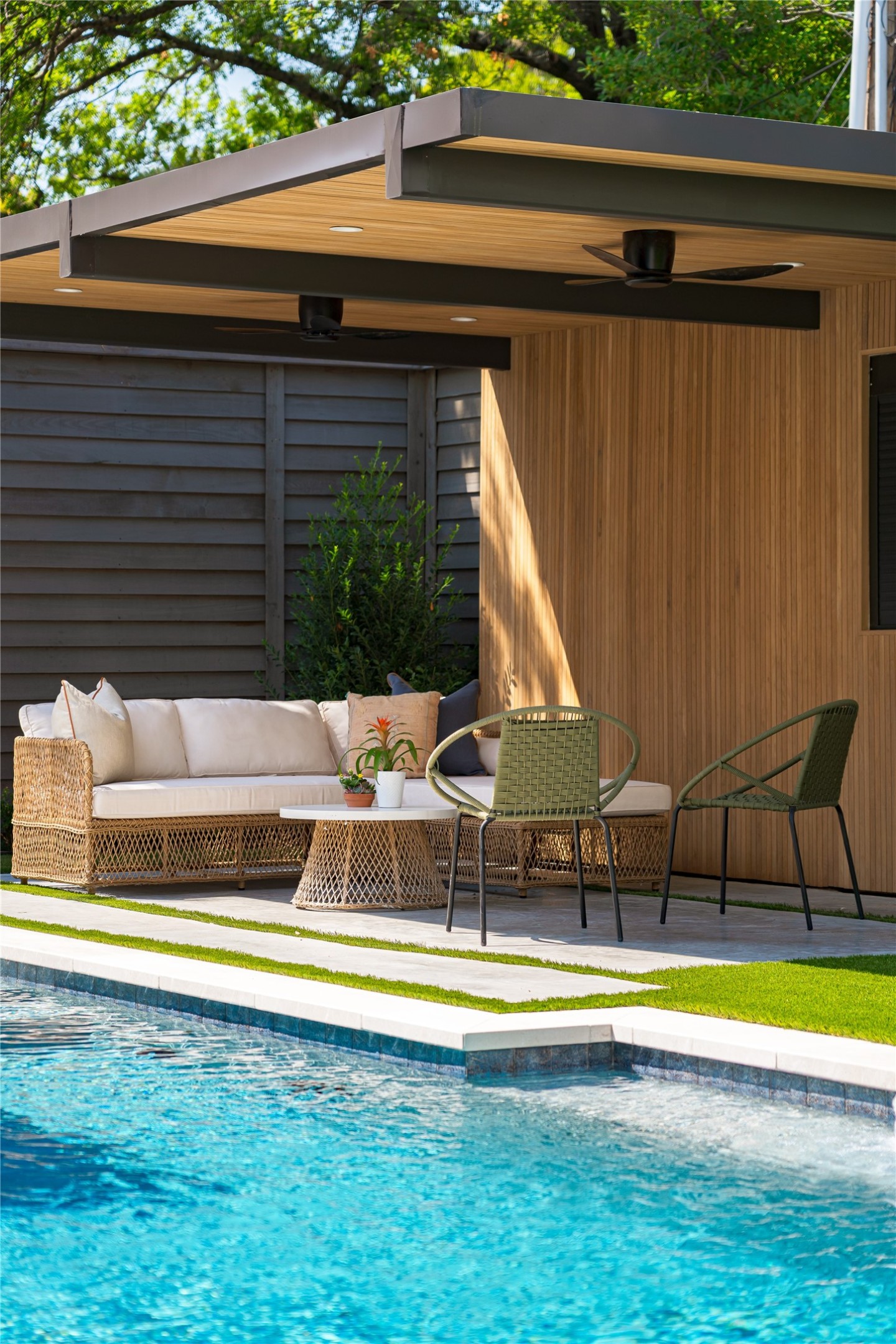 6411 Chevy Chase Avenue