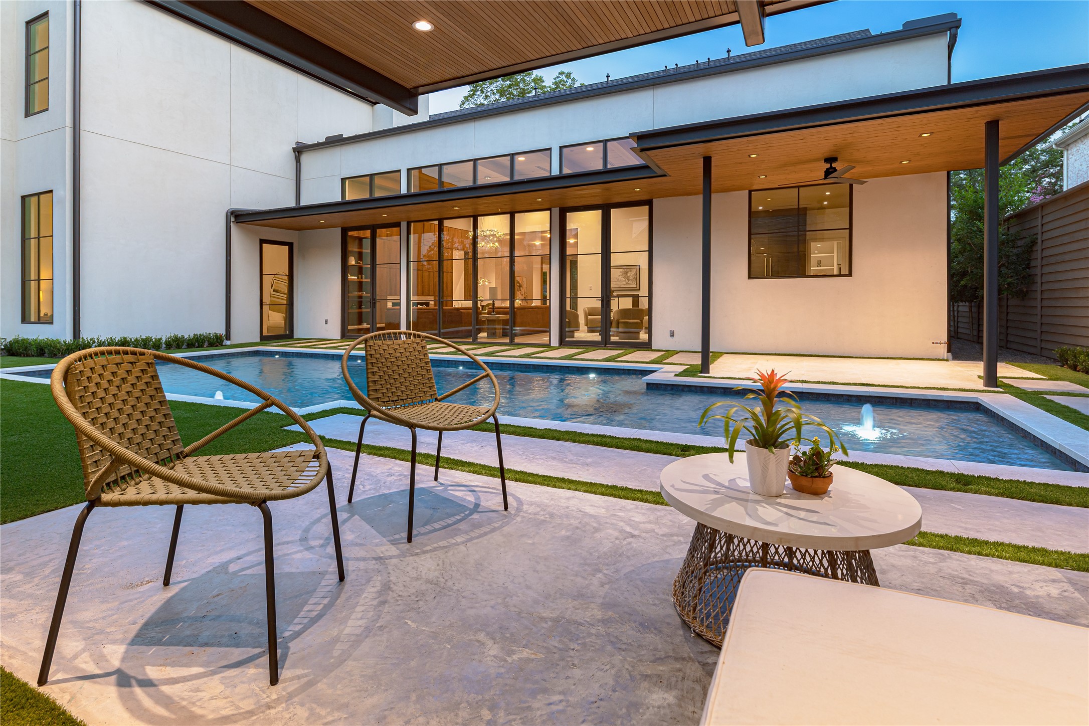 6411 Chevy Chase Avenue