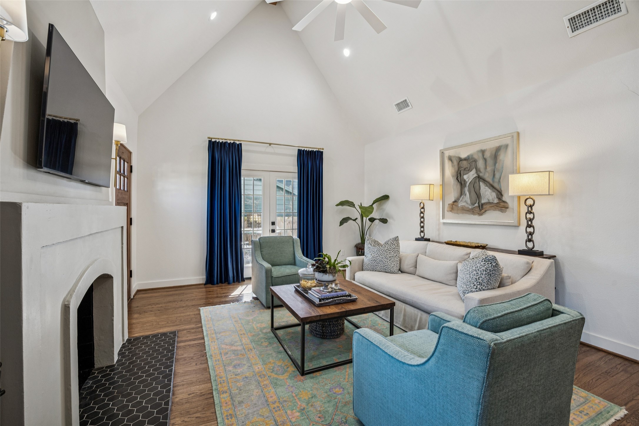 5019 Stoneleigh Avenue