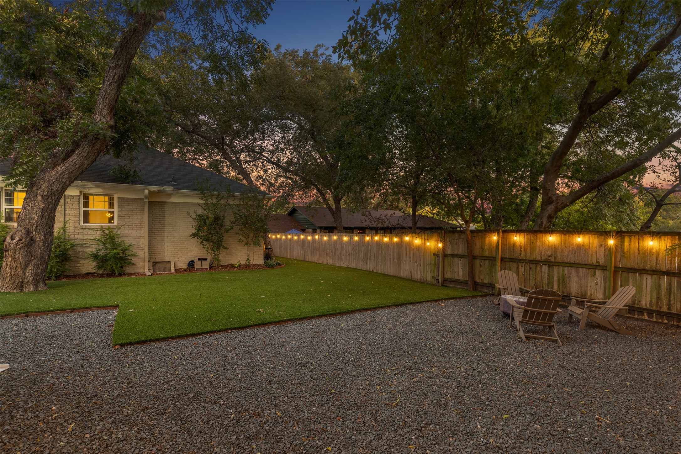 5019 Stoneleigh Avenue