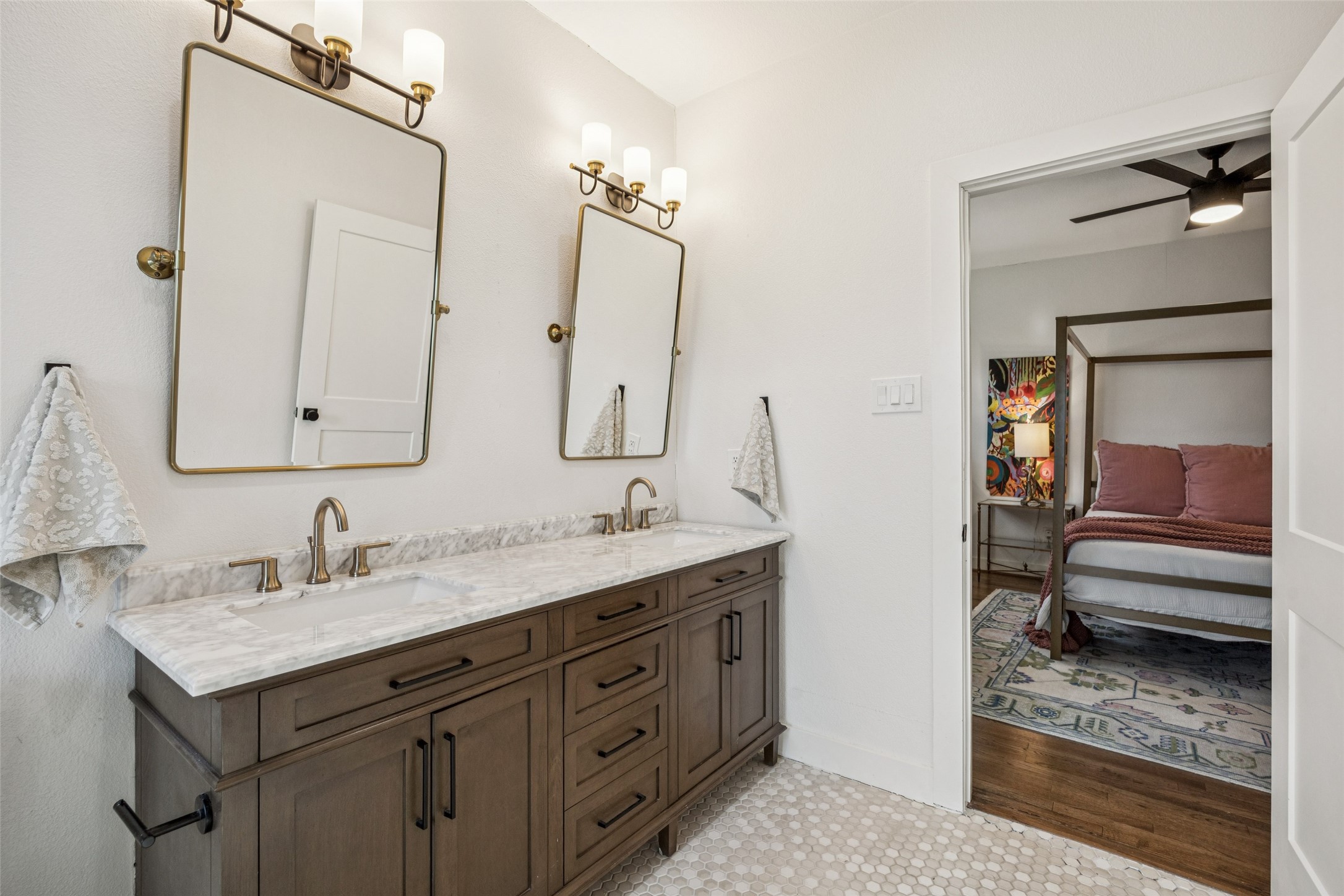 5019 Stoneleigh Avenue