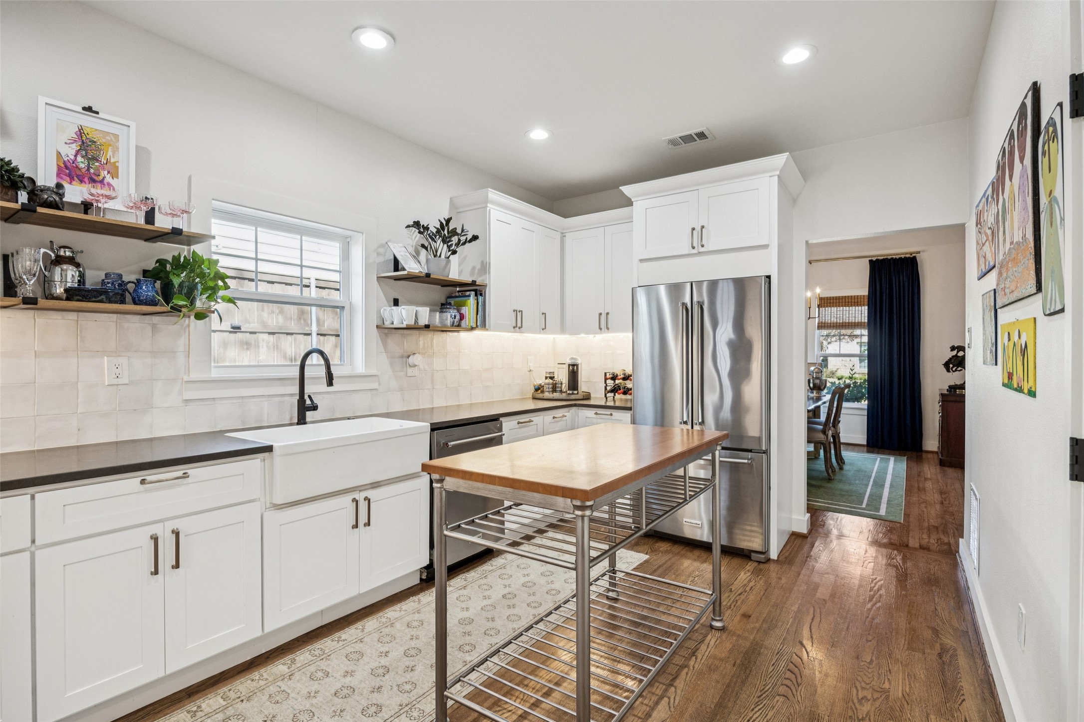 5019 Stoneleigh Avenue