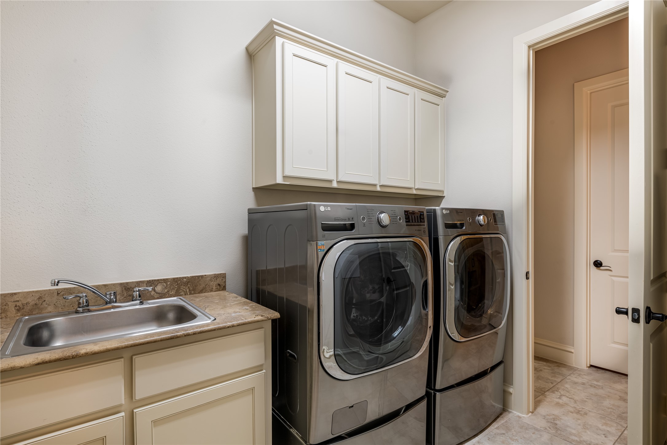 6208 Jacqueline Drive