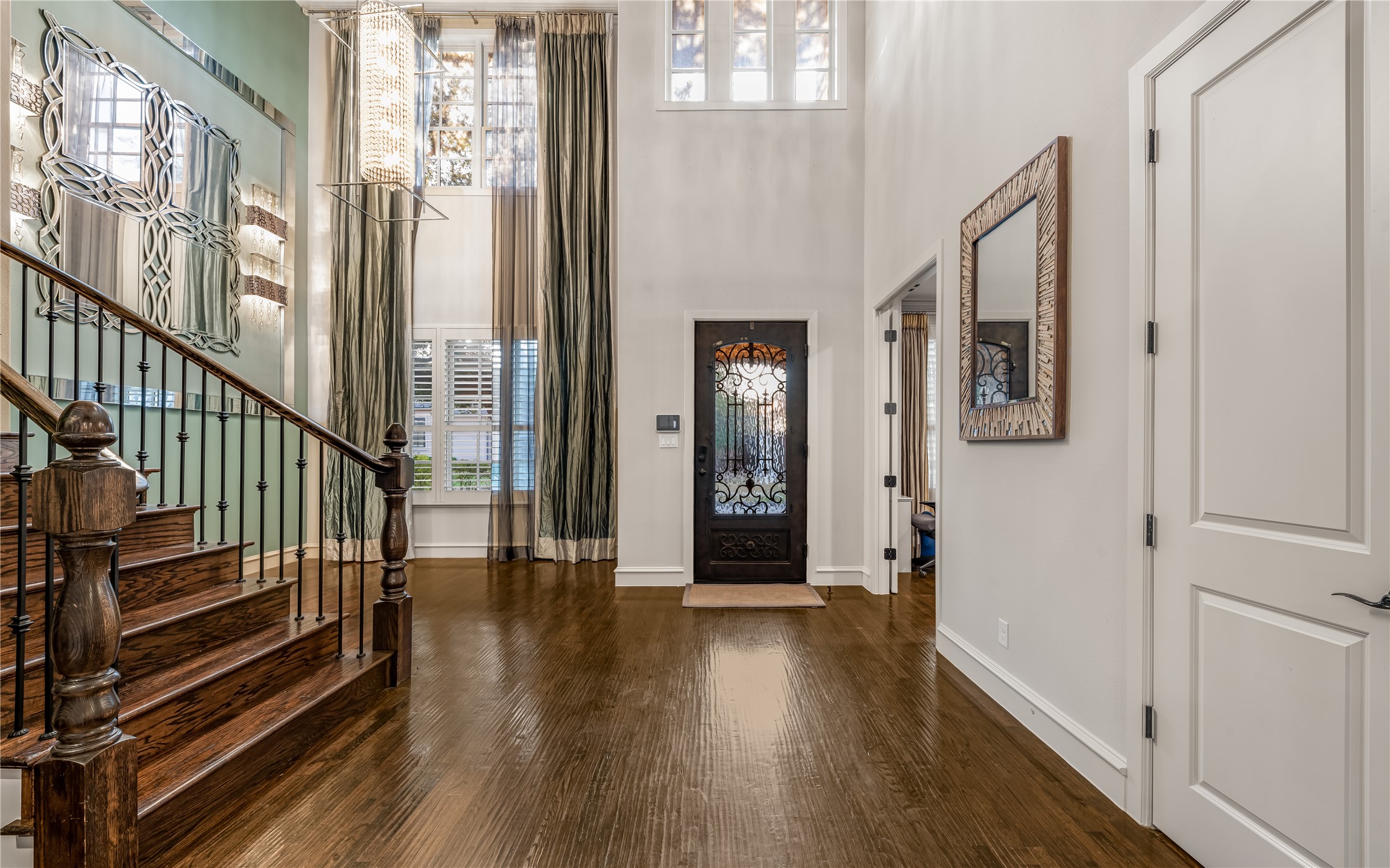 6208 Jacqueline Drive