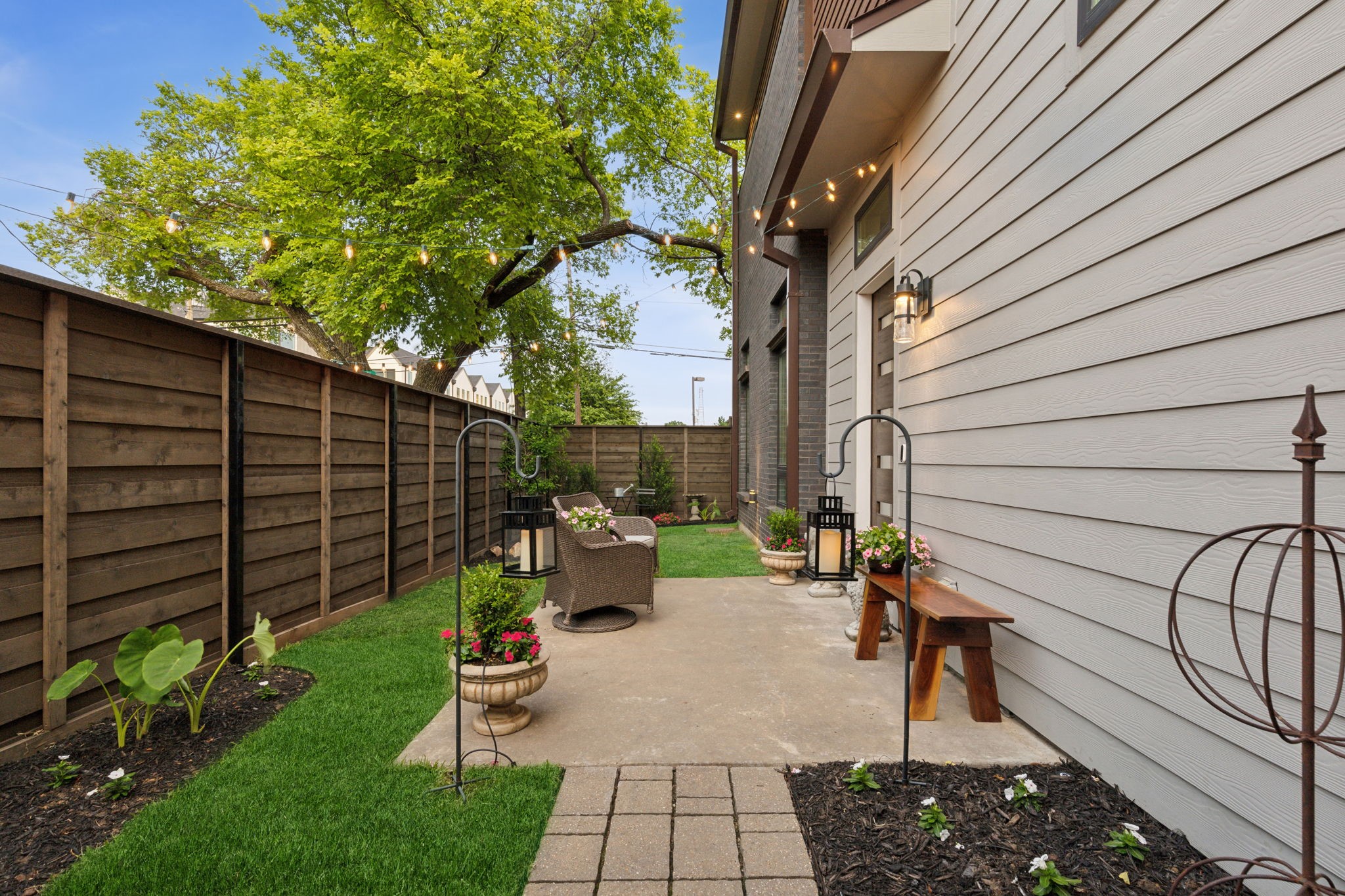 4327 Cabell Drive
