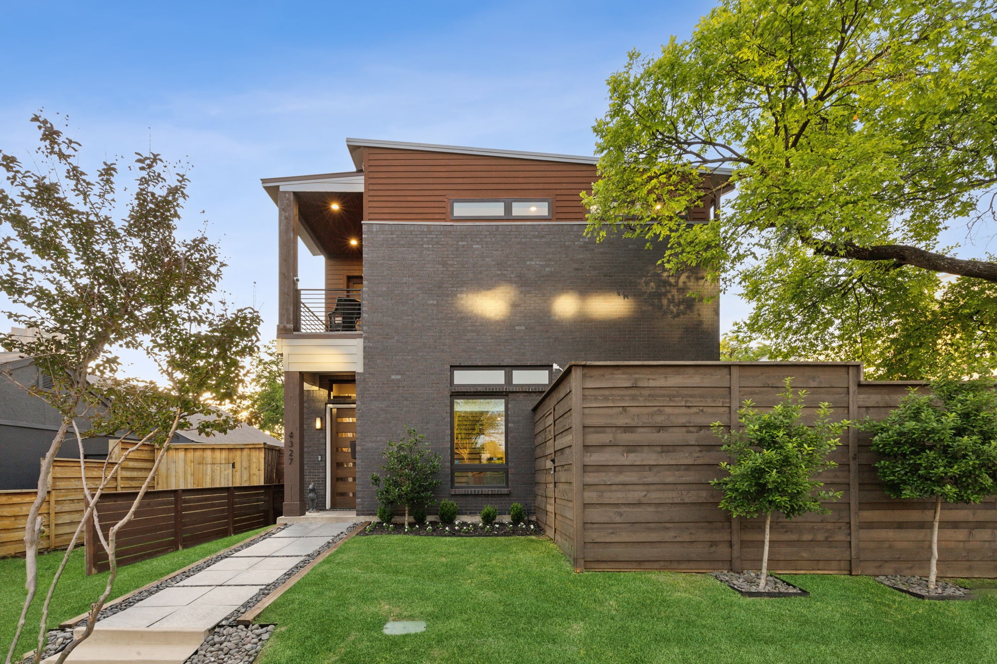 4327 Cabell Drive