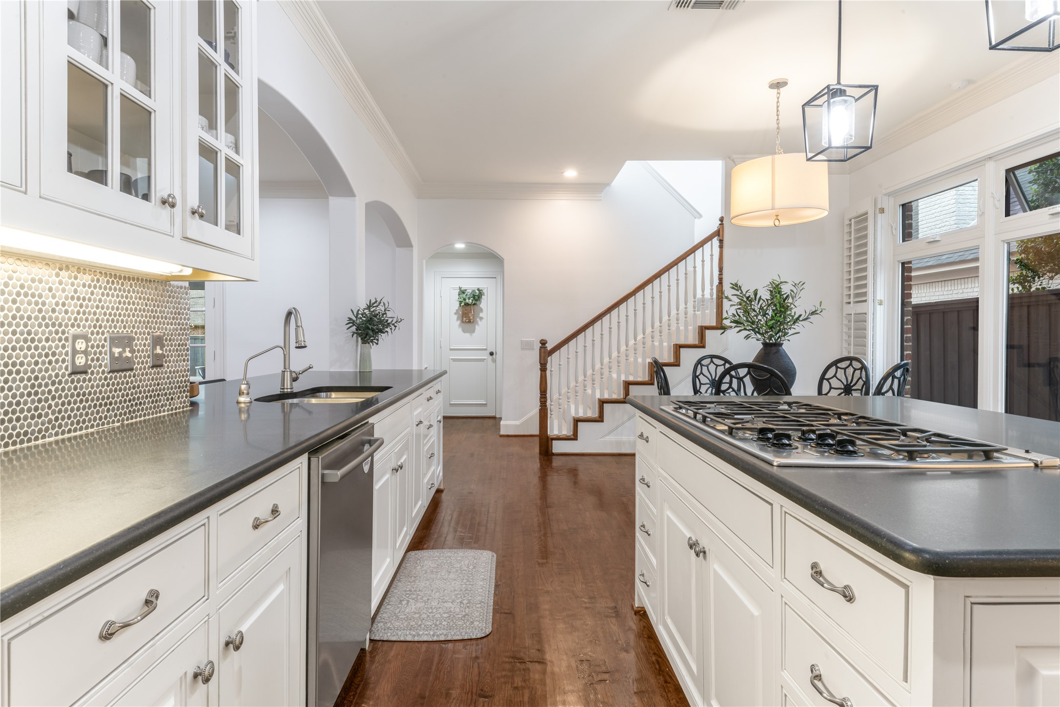 2716 Stanford Avenue