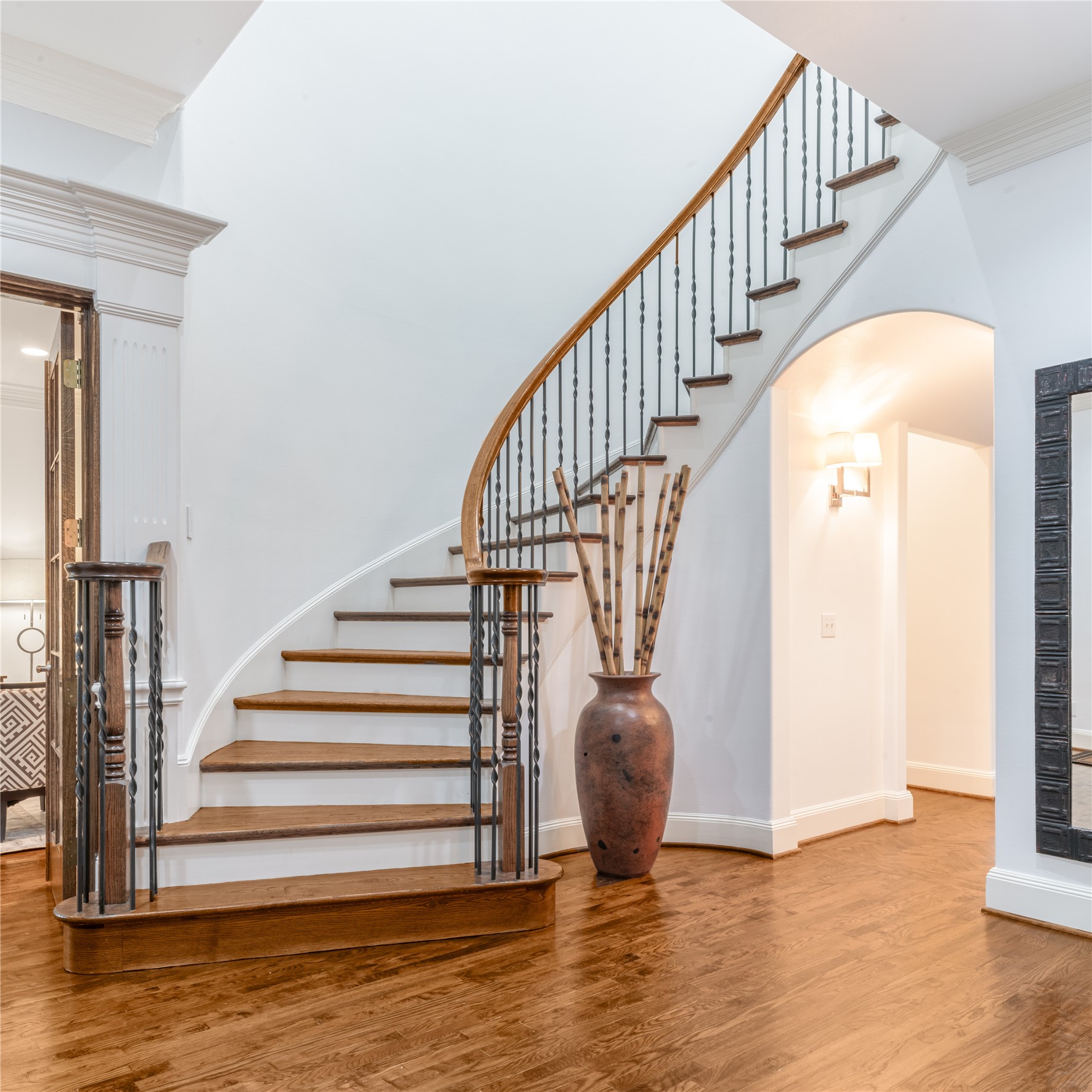 2716 Stanford Avenue