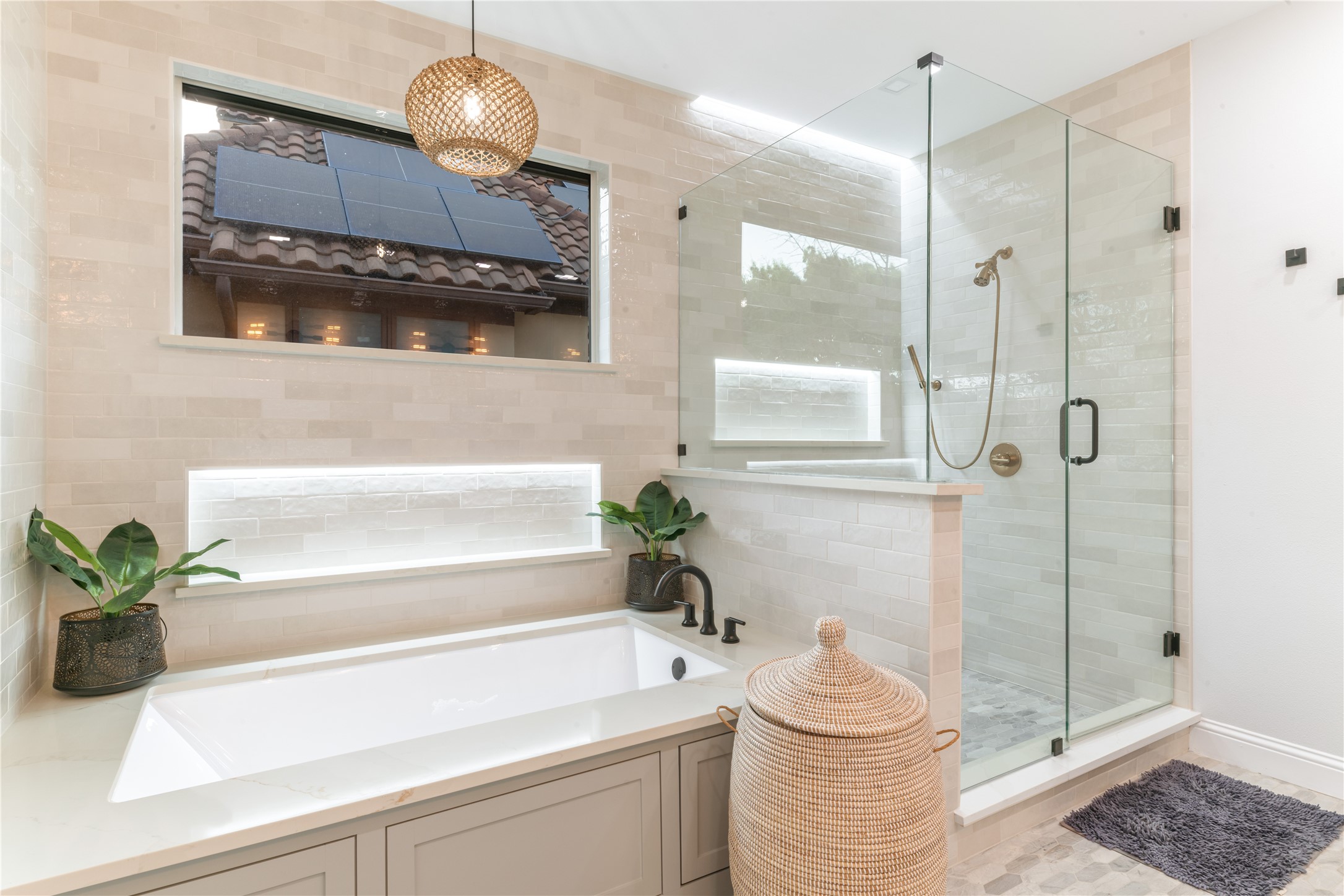 2716 Stanford Avenue