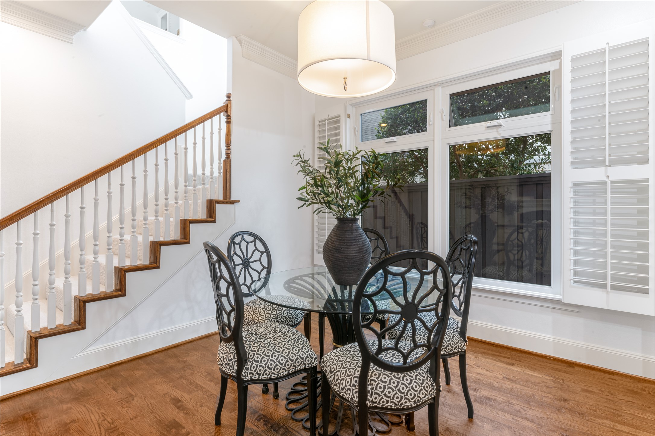 2716 Stanford Avenue