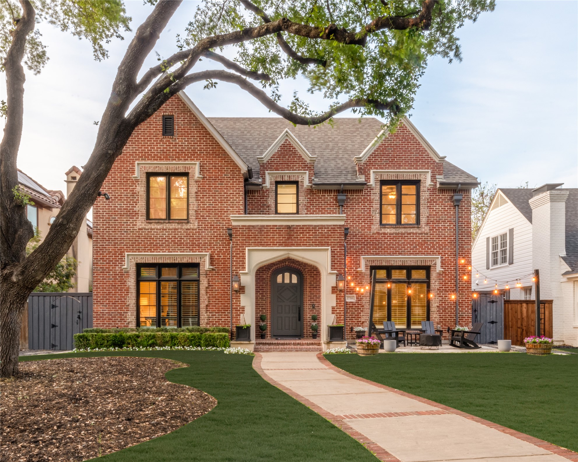 2716 Stanford Avenue