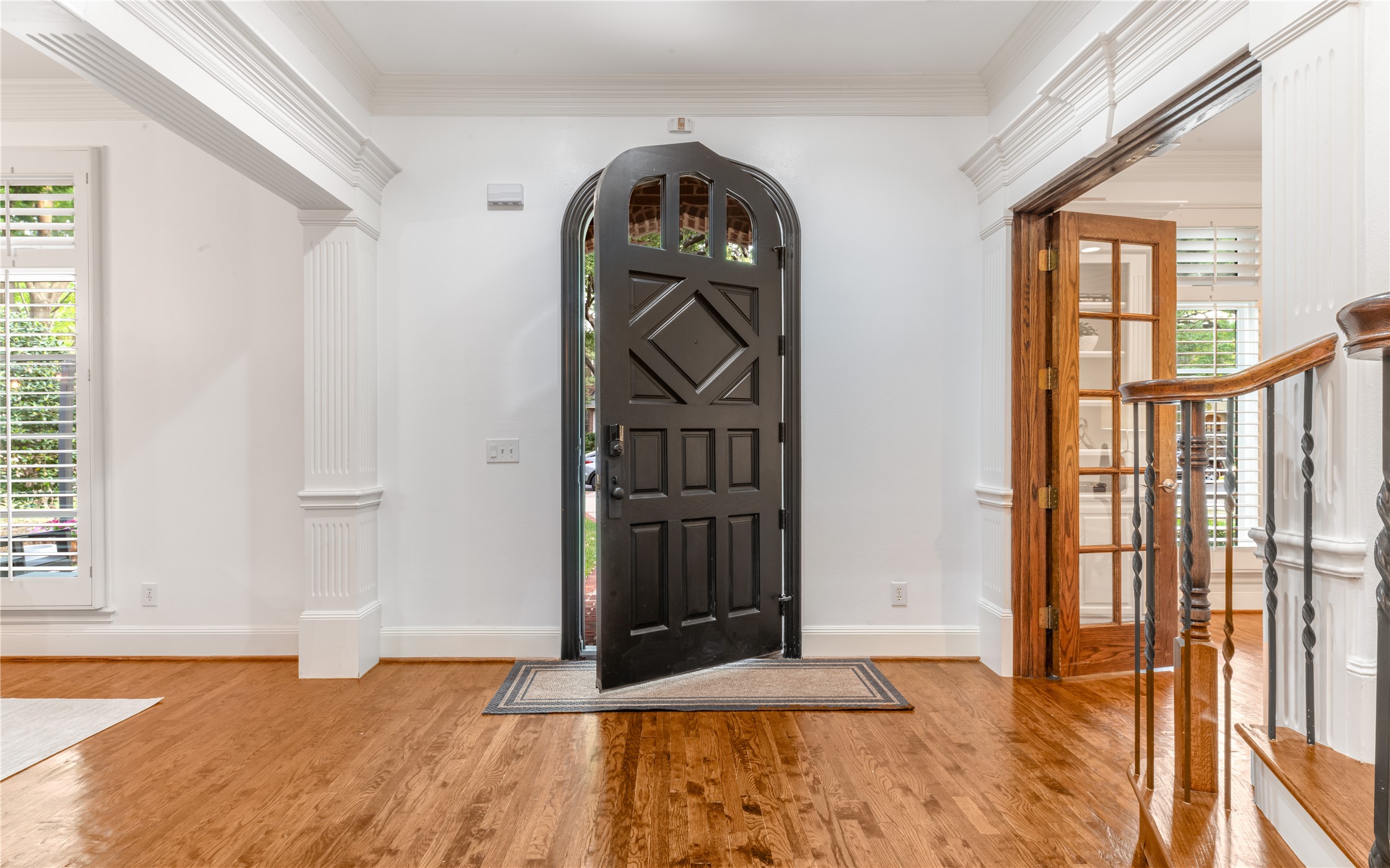 2716 Stanford Avenue