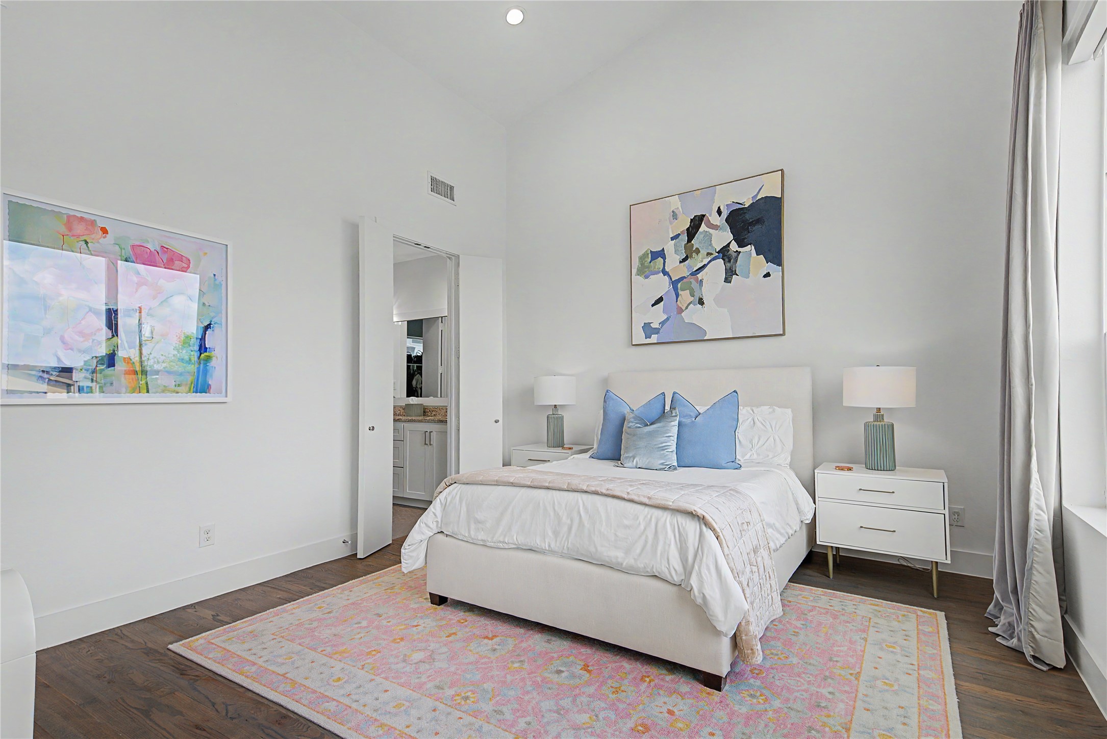 5811 Lindell Avenue 103