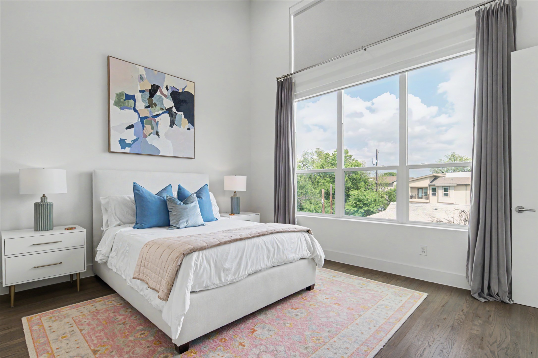 5811 Lindell Avenue 103