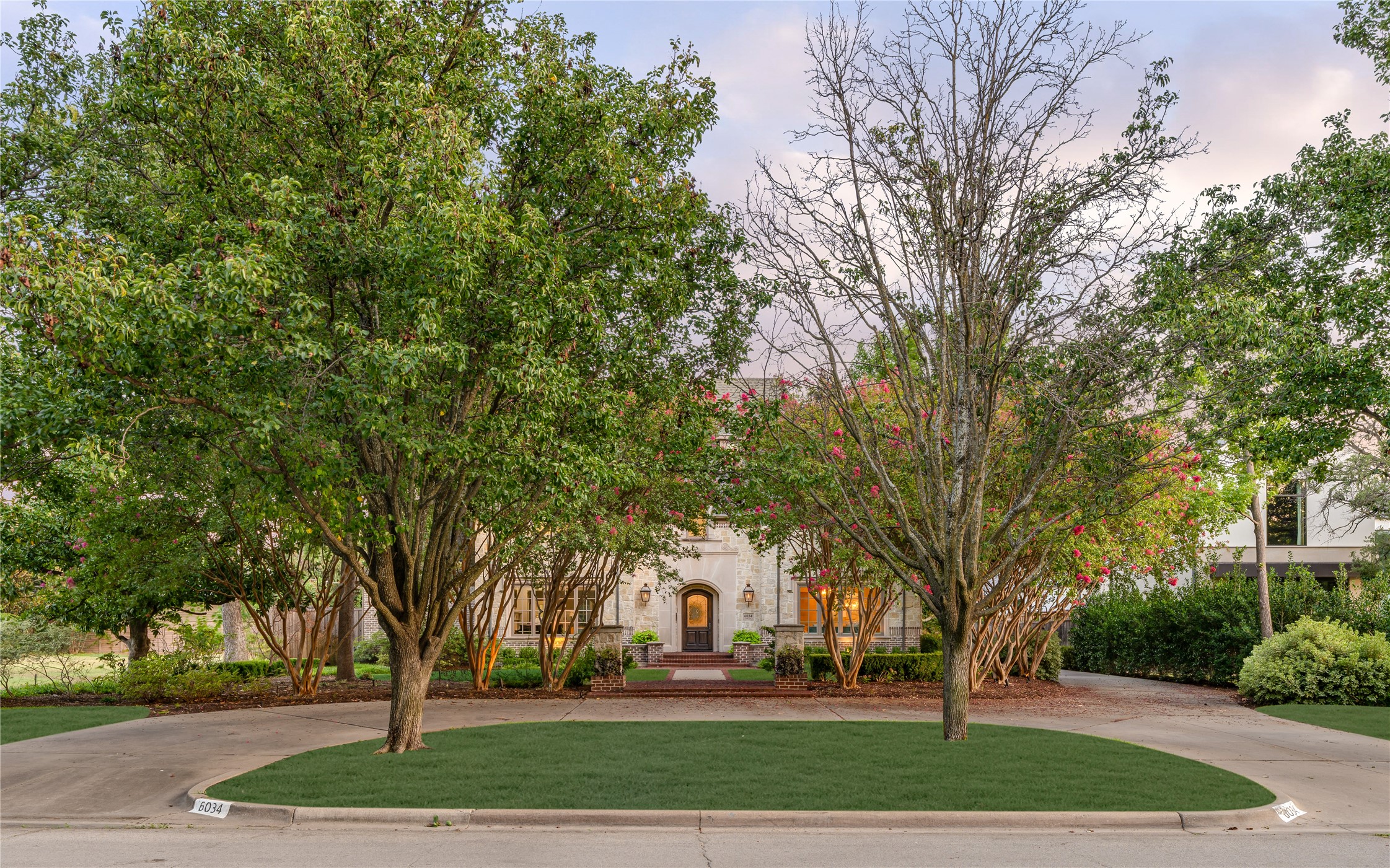 6034 Park Lane