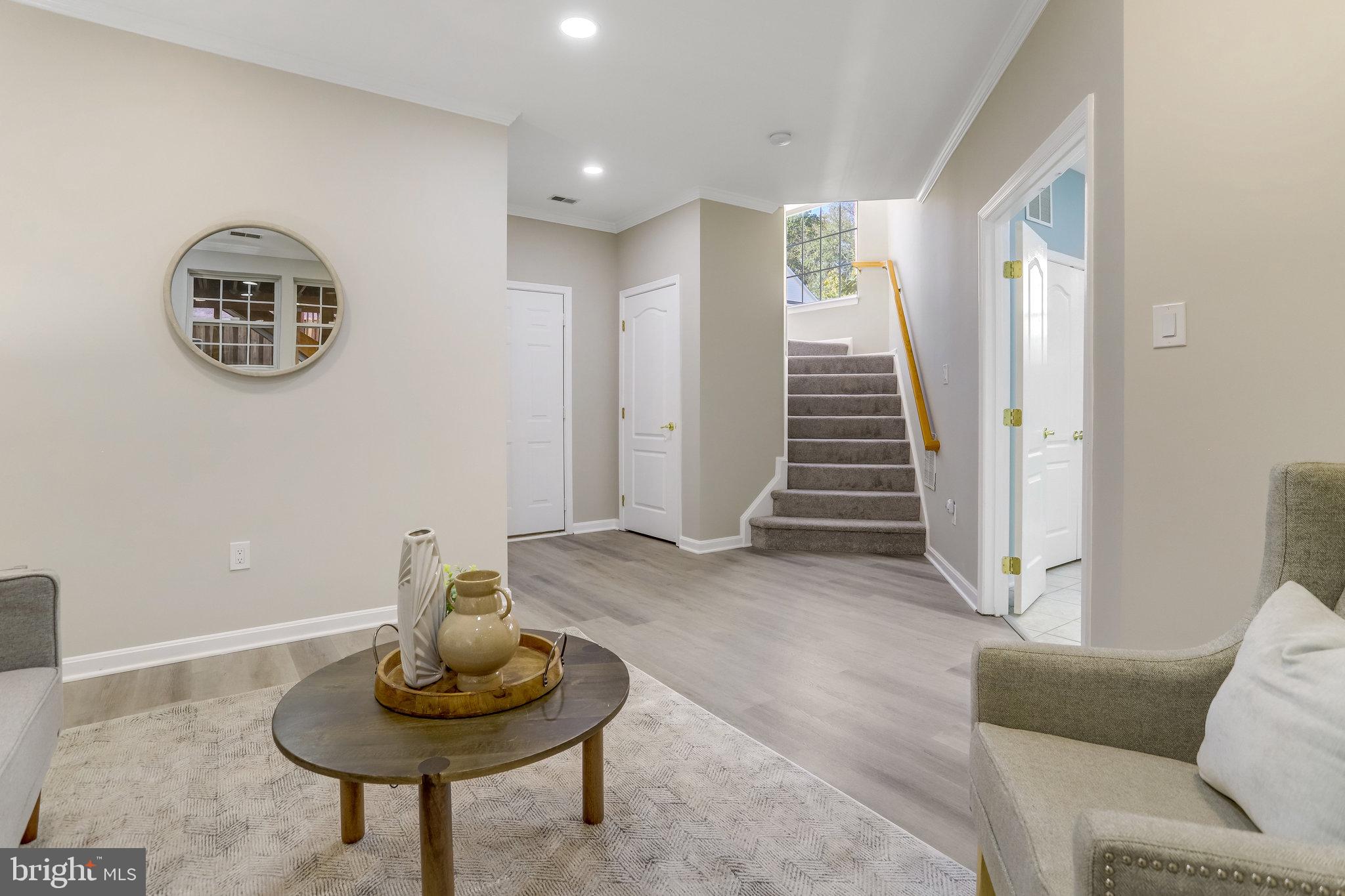 6448 Sutcliffe DRIVE