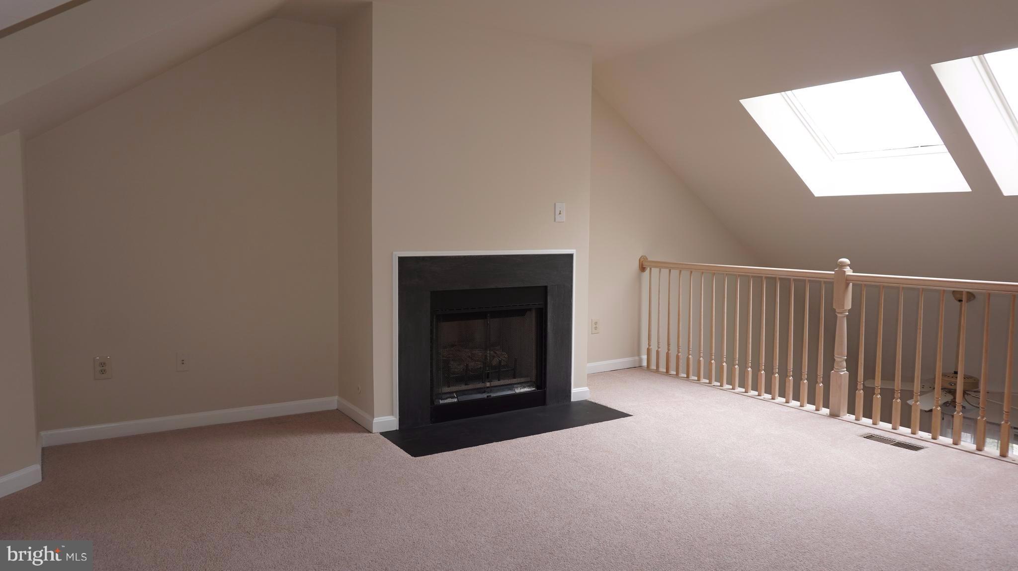 5715 Clapham Rd