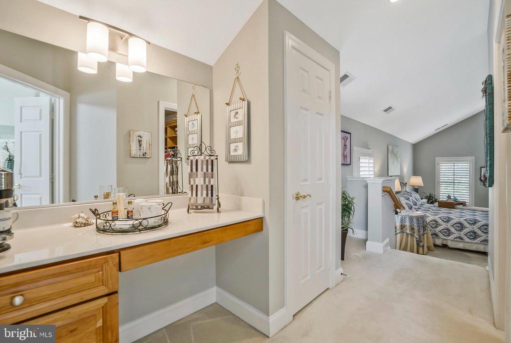7511 Bulfinch Ct