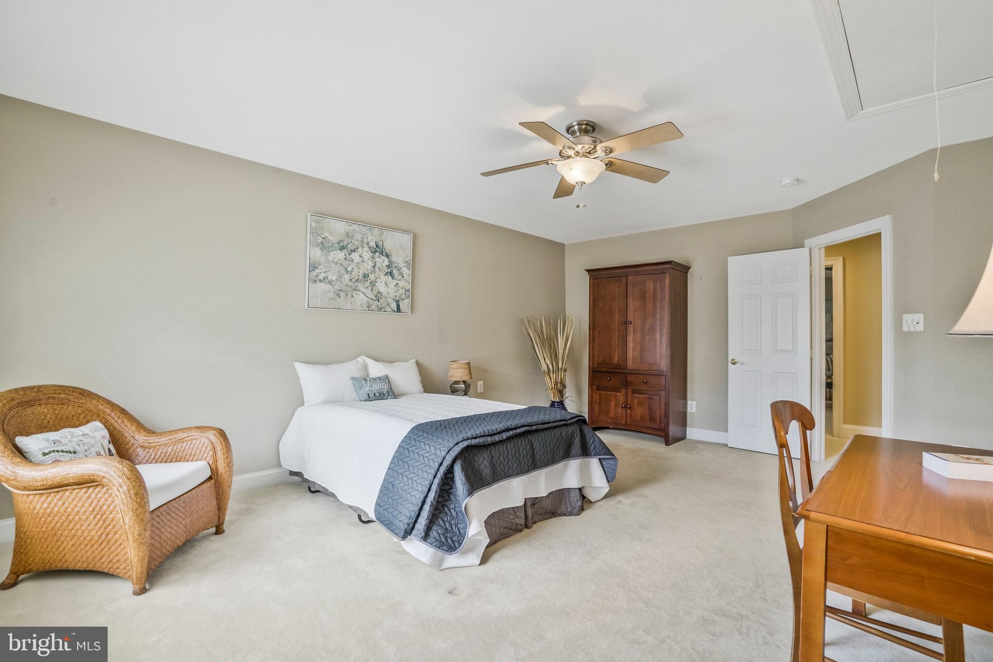 7511 Bulfinch Ct